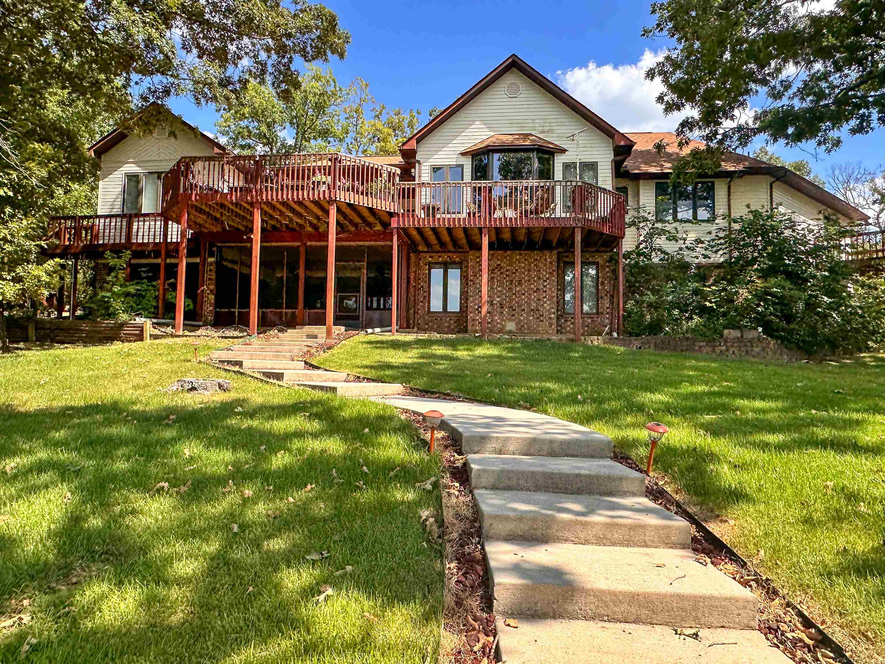 Residential for sale – 606  S Shore   Horseshoe Bend, AR