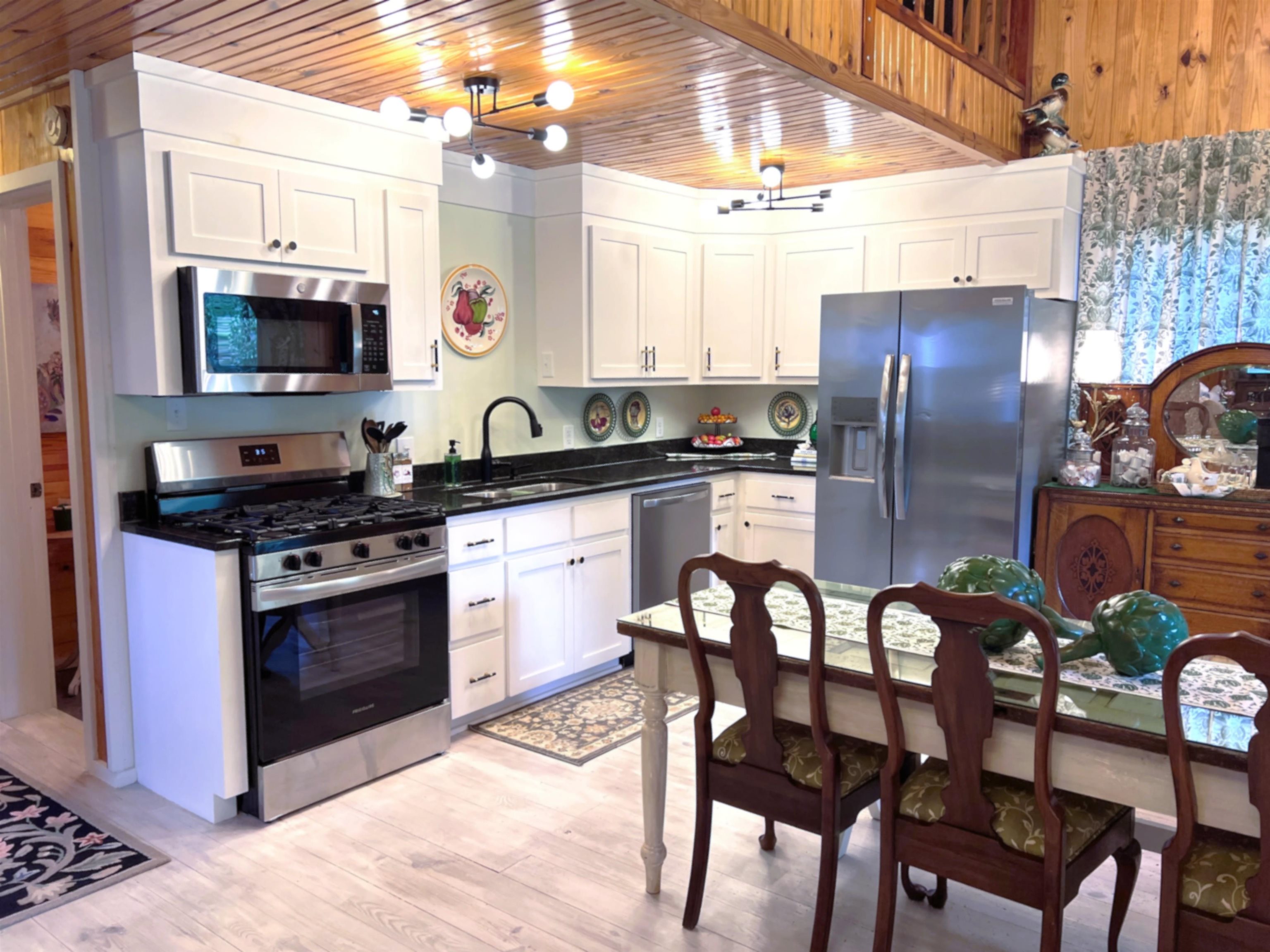 Photo 12 - Residential for sale – 76 W Cool Water Retreat   Mountain View, AR