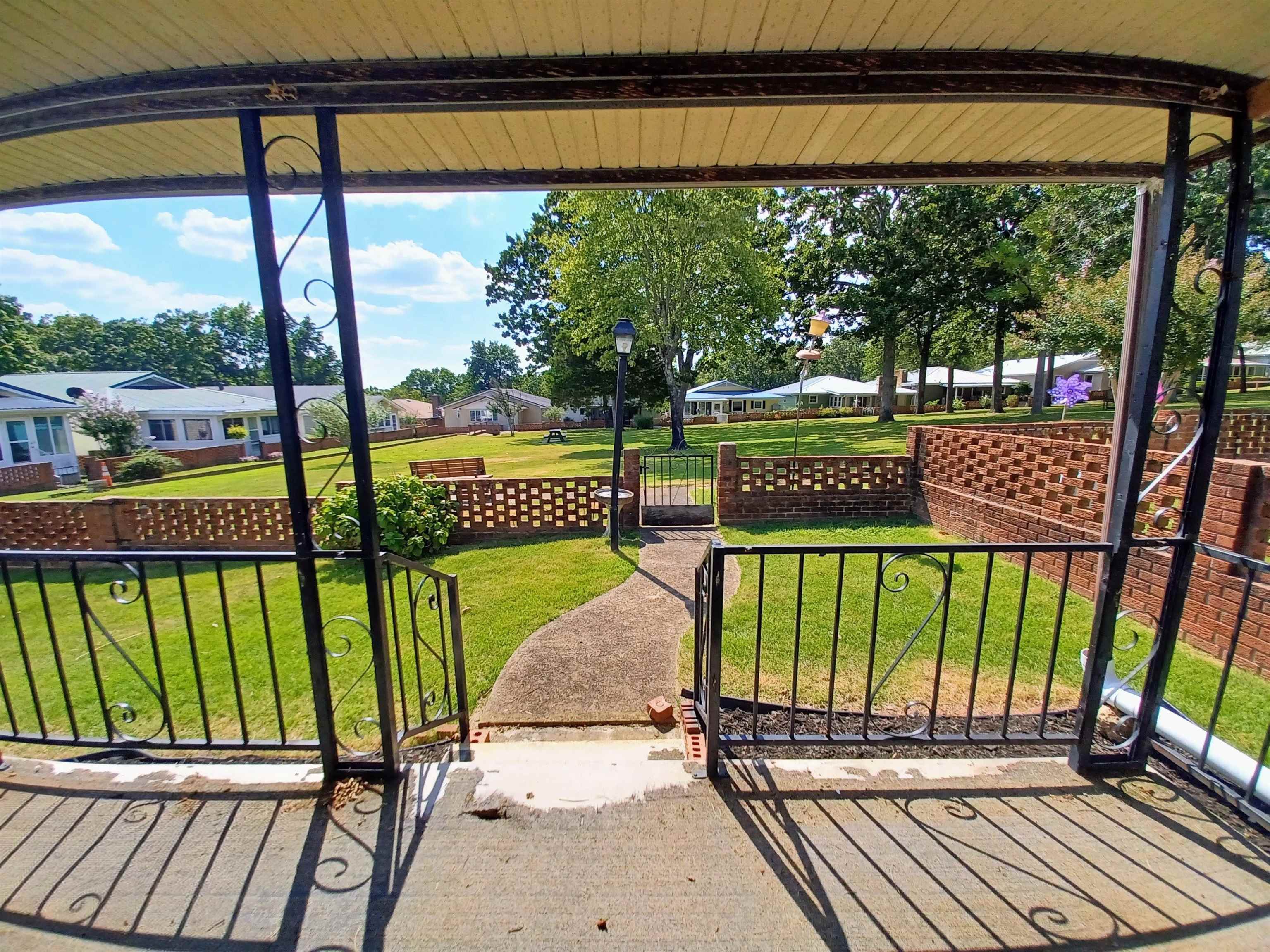 Photo 20 - Residential for sale – 309  Parliament   Horseshoe Bend, AR