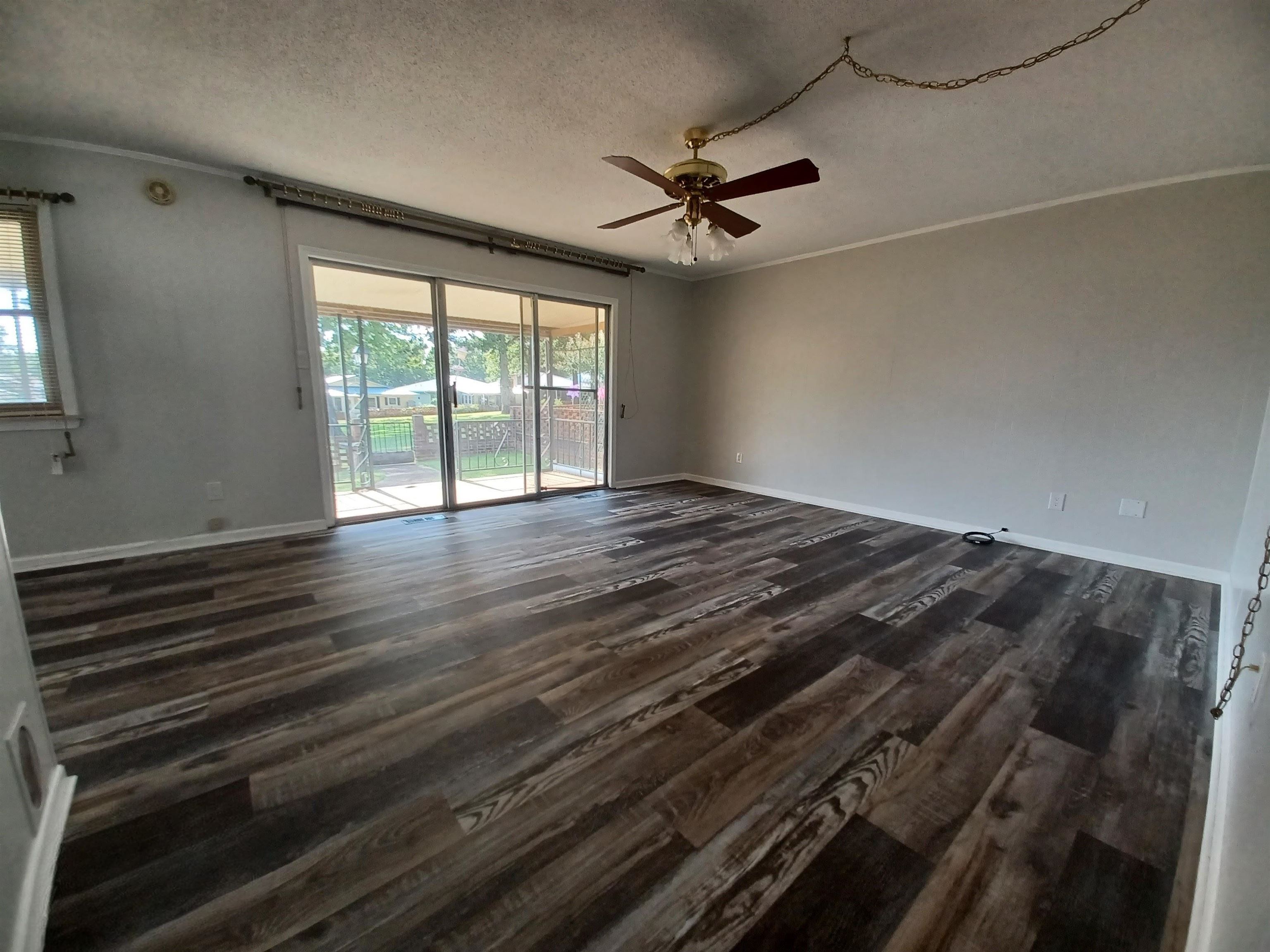 Photo 3 - Residential for sale – 309  Parliament   Horseshoe Bend, AR