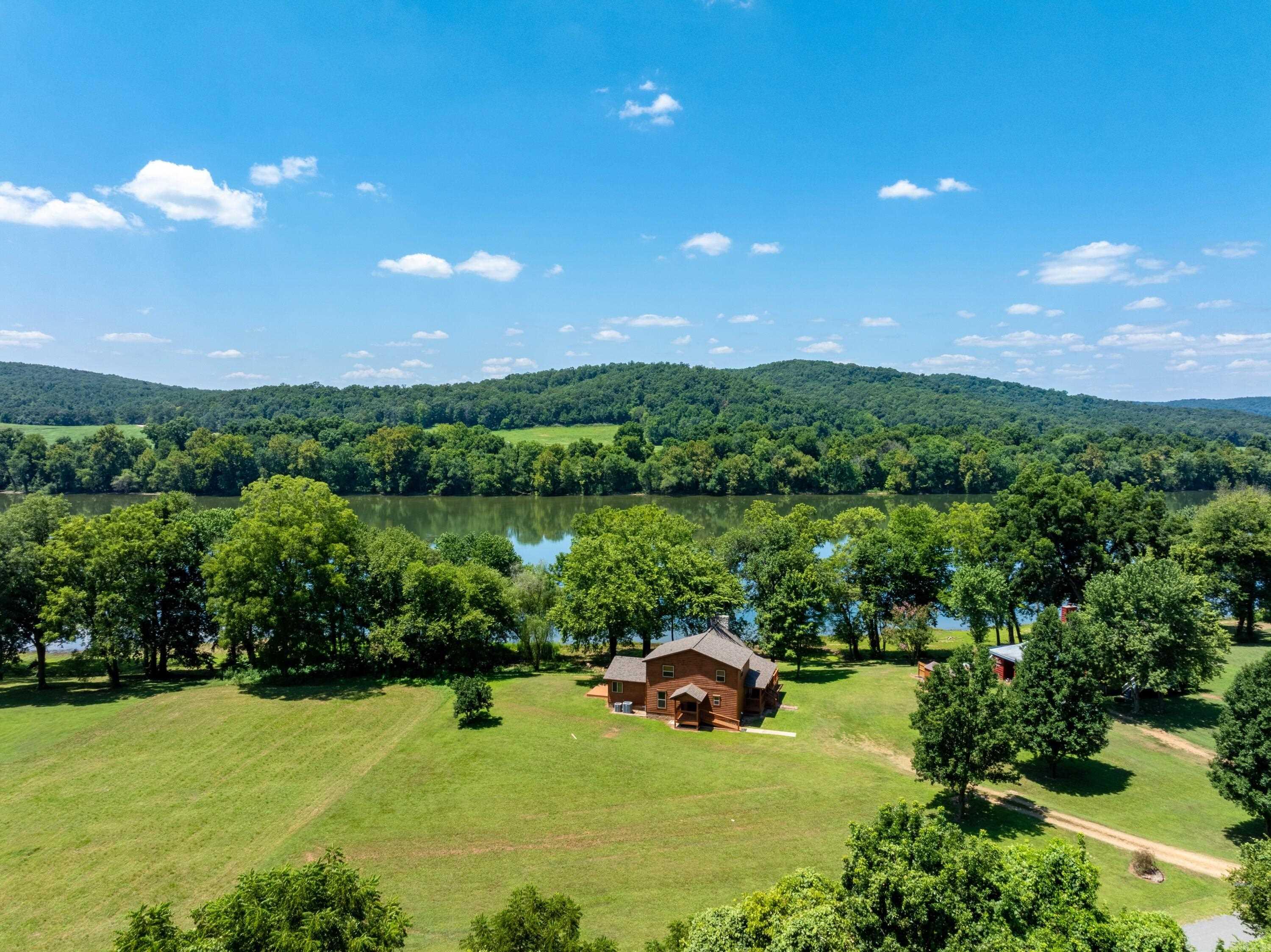 Photo 3 - Residential for sale – 130  Joe Baker   Batesville, AR