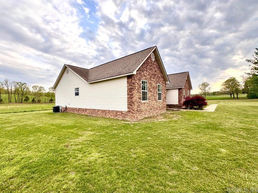 Photo 3 - Residential for sale – 24  Nolen   Cave City, AR