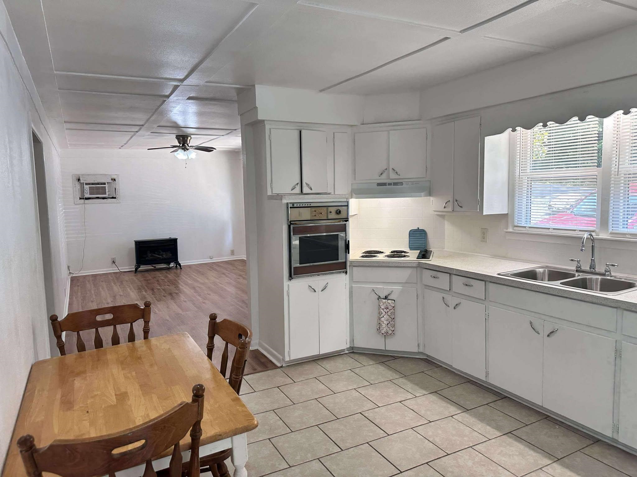 Photo 12 - Residential for sale – 120  Frontier   Ozark Acres, AR