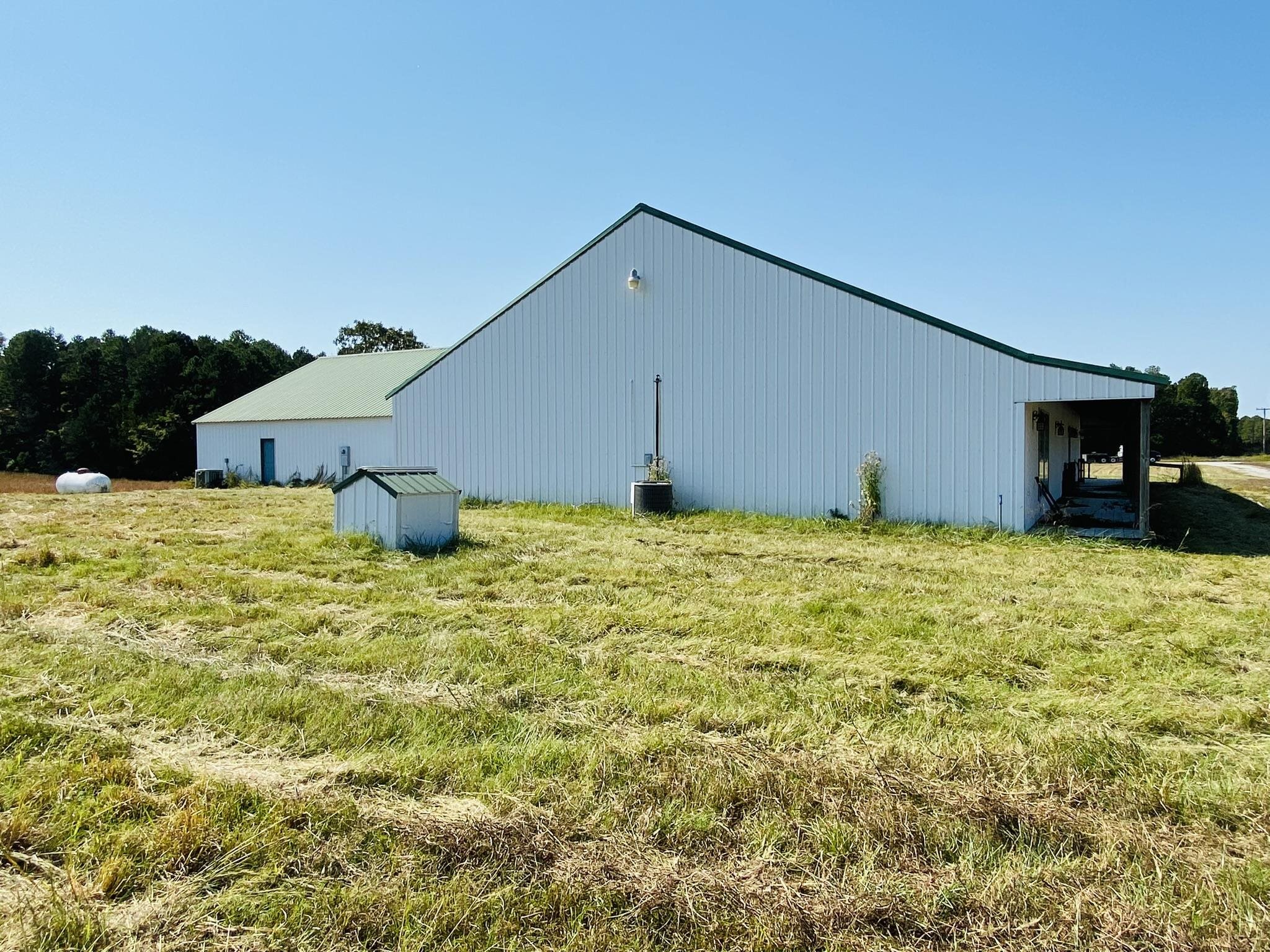 Photo 4 - Commercial / Industrial for sale – 3920 N Highway 5   Calico Rock, AR