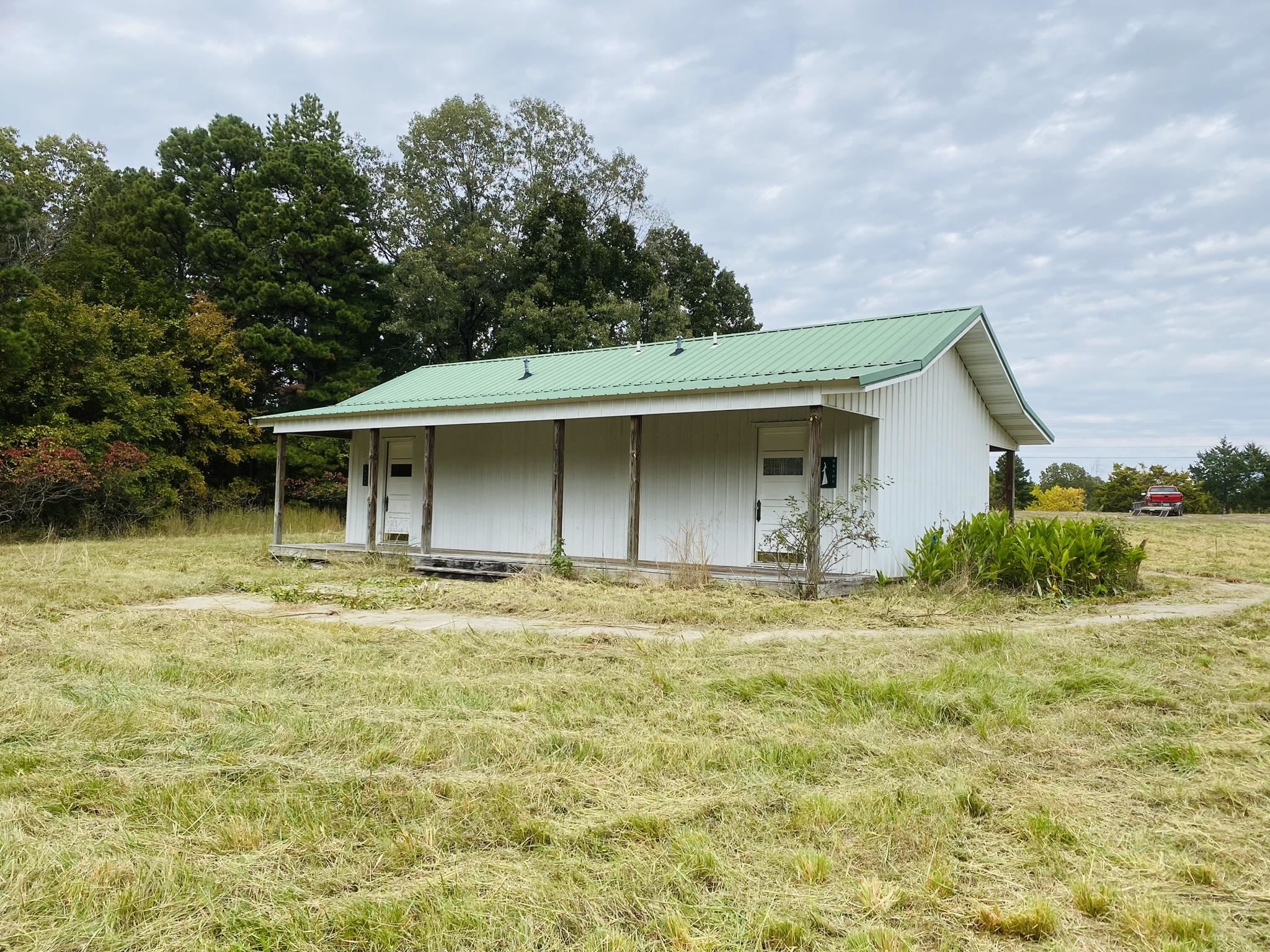 Photo 5 - Commercial / Industrial for sale – 3920 N Highway 5   Calico Rock, AR