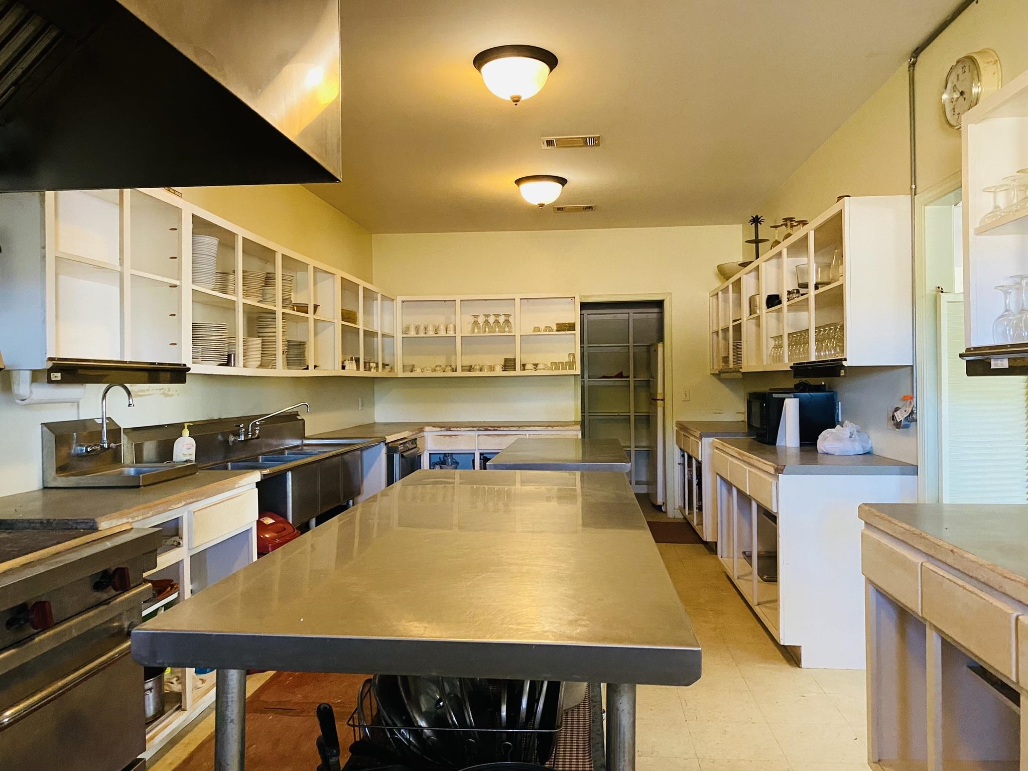 Photo 10 - Commercial / Industrial for sale – 3920 N Highway 5   Calico Rock, AR