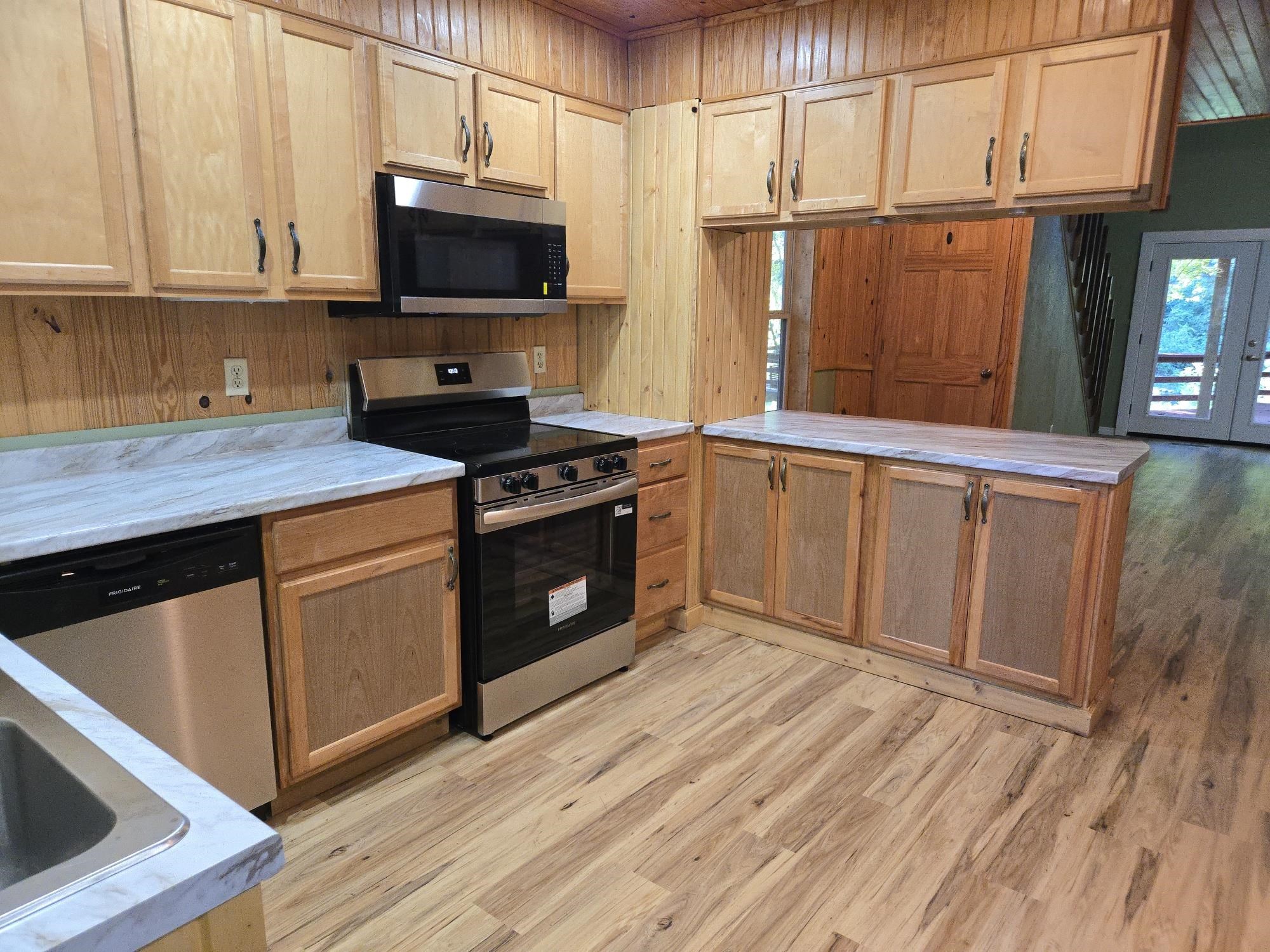 Photo 13 - Residential for sale – 216  Bobo   Hardy, AR