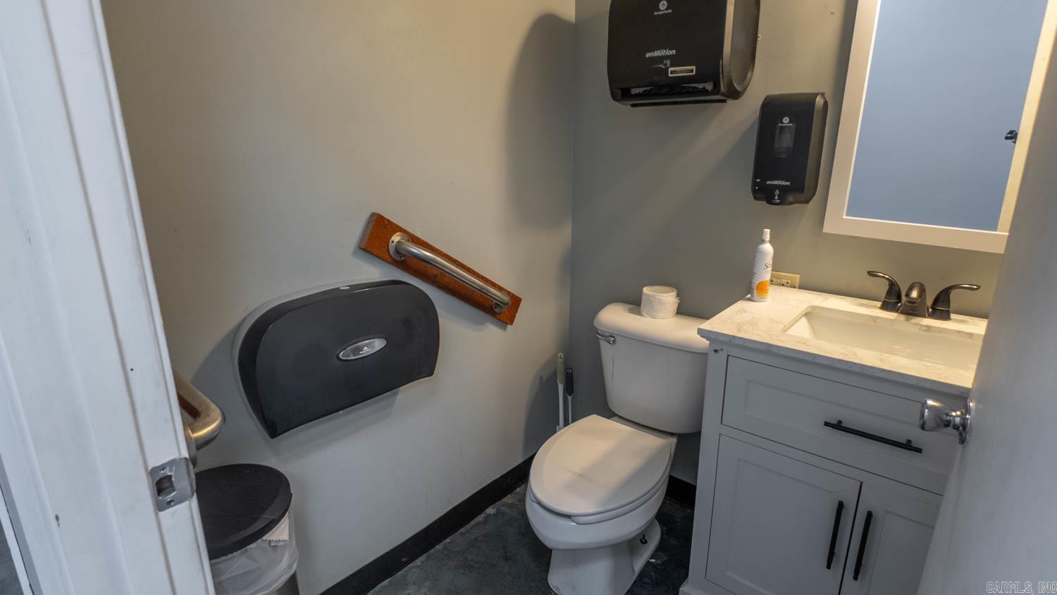 Photo 25 - Commercial / Industrial for sale – 746  Highway 63 South   Mammoth Spring, AR