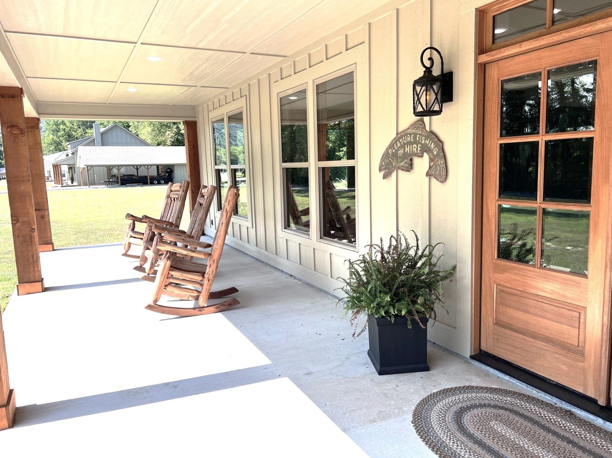 Photo 2 - Residential for sale – 120 N Riverview   Mountain View, AR