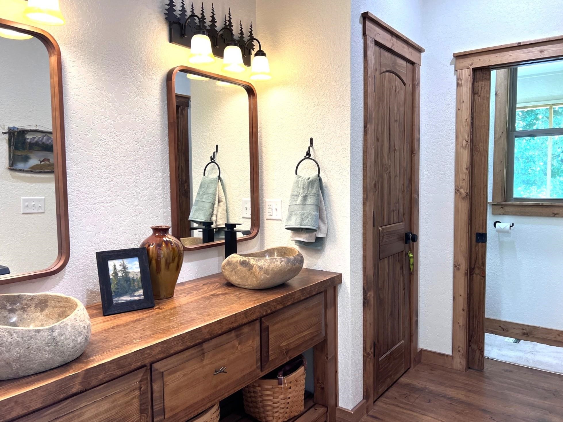 Photo 18 - Residential for sale – 120 N Riverview   Mountain View, AR