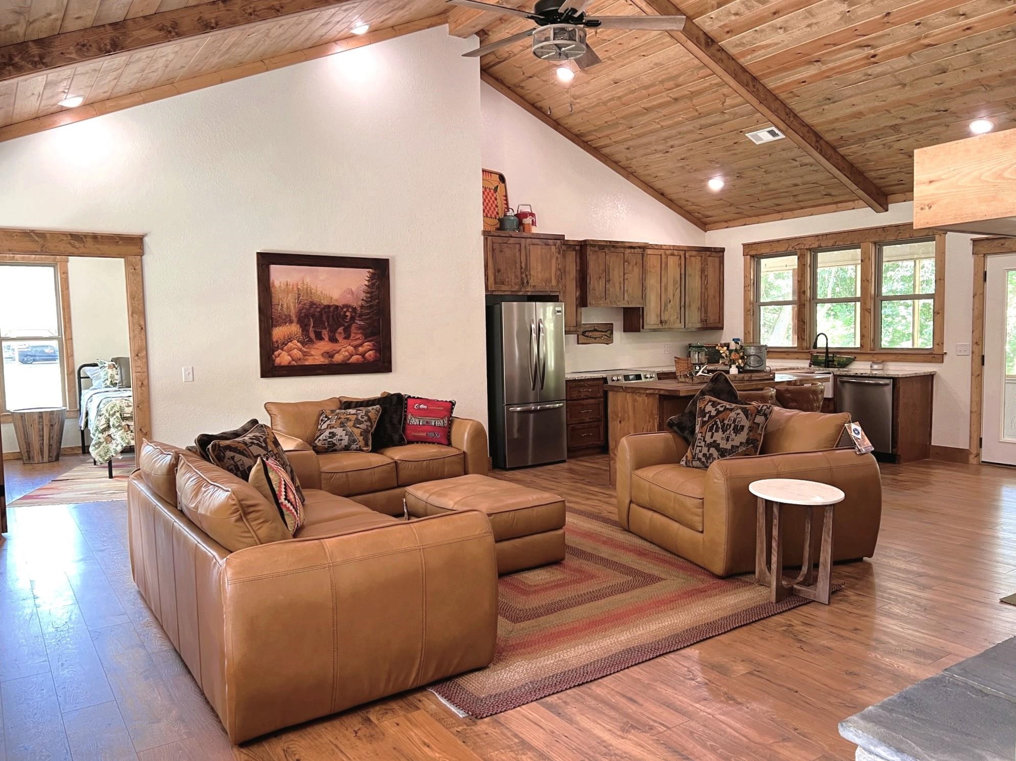 Photo 5 - Residential for sale – 120 N Riverview   Mountain View, AR