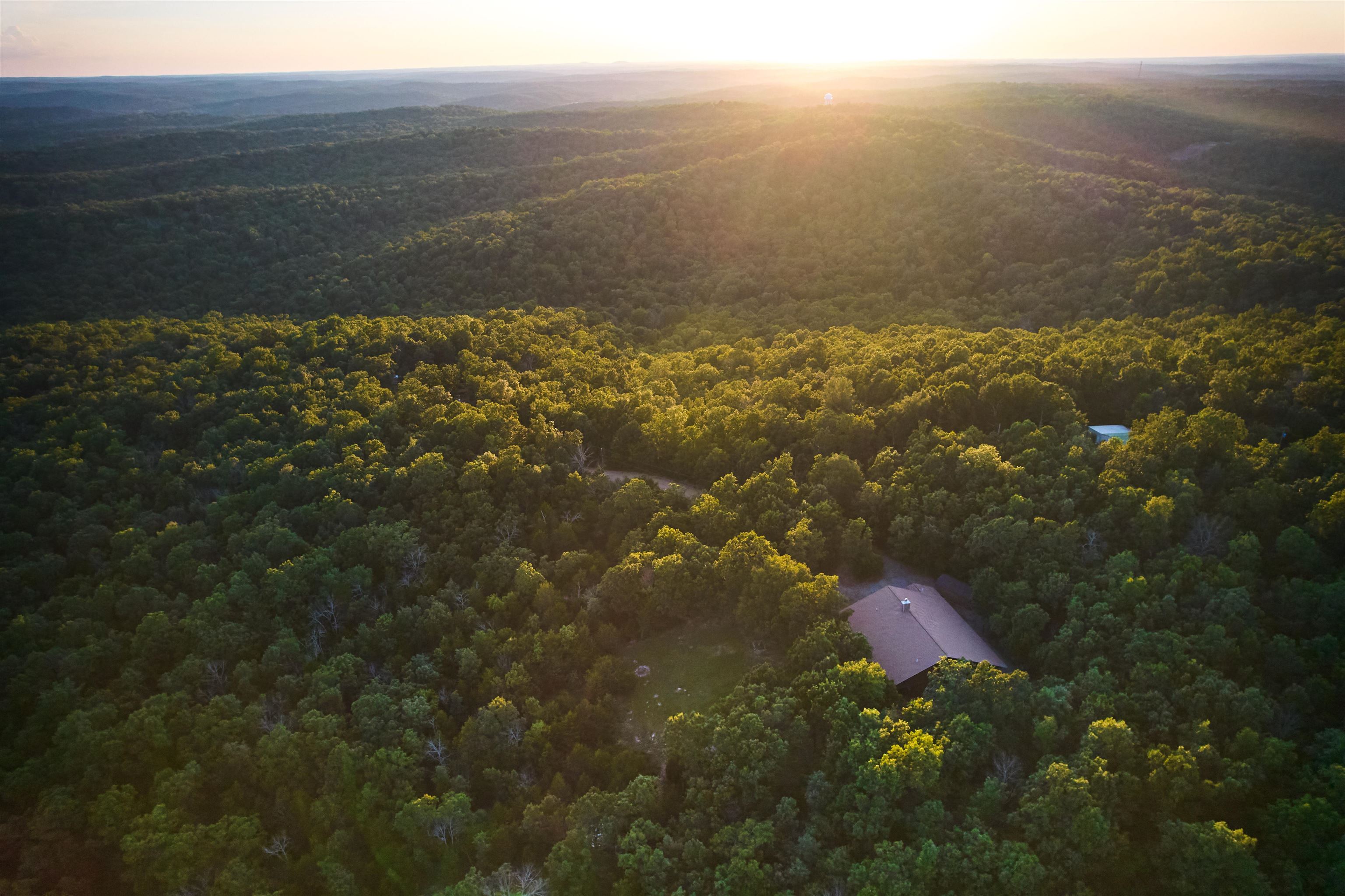 Photo 7 - Residential for sale – 4  Kee Trl   Hardy, AR