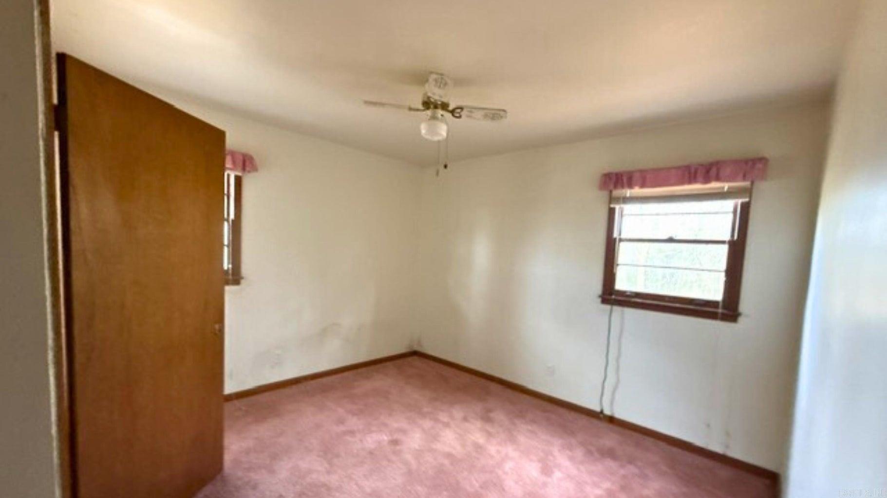 Photo 11 - Residential for sale – 127  Algonquin Cir   Cherokee Village, AR