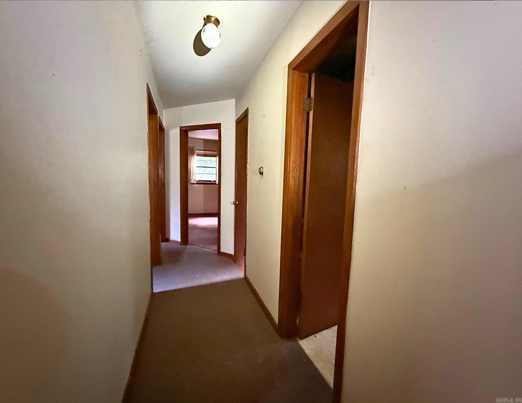 Photo 7 - Residential for sale – 127  Algonquin Cir   Cherokee Village, AR