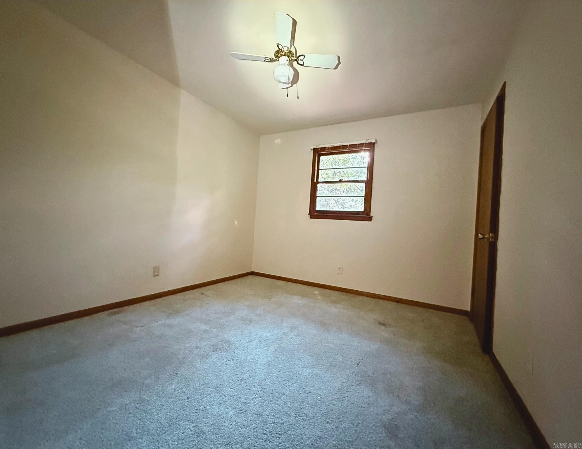 Photo 8 - Residential for sale – 127  Algonquin Cir   Cherokee Village, AR