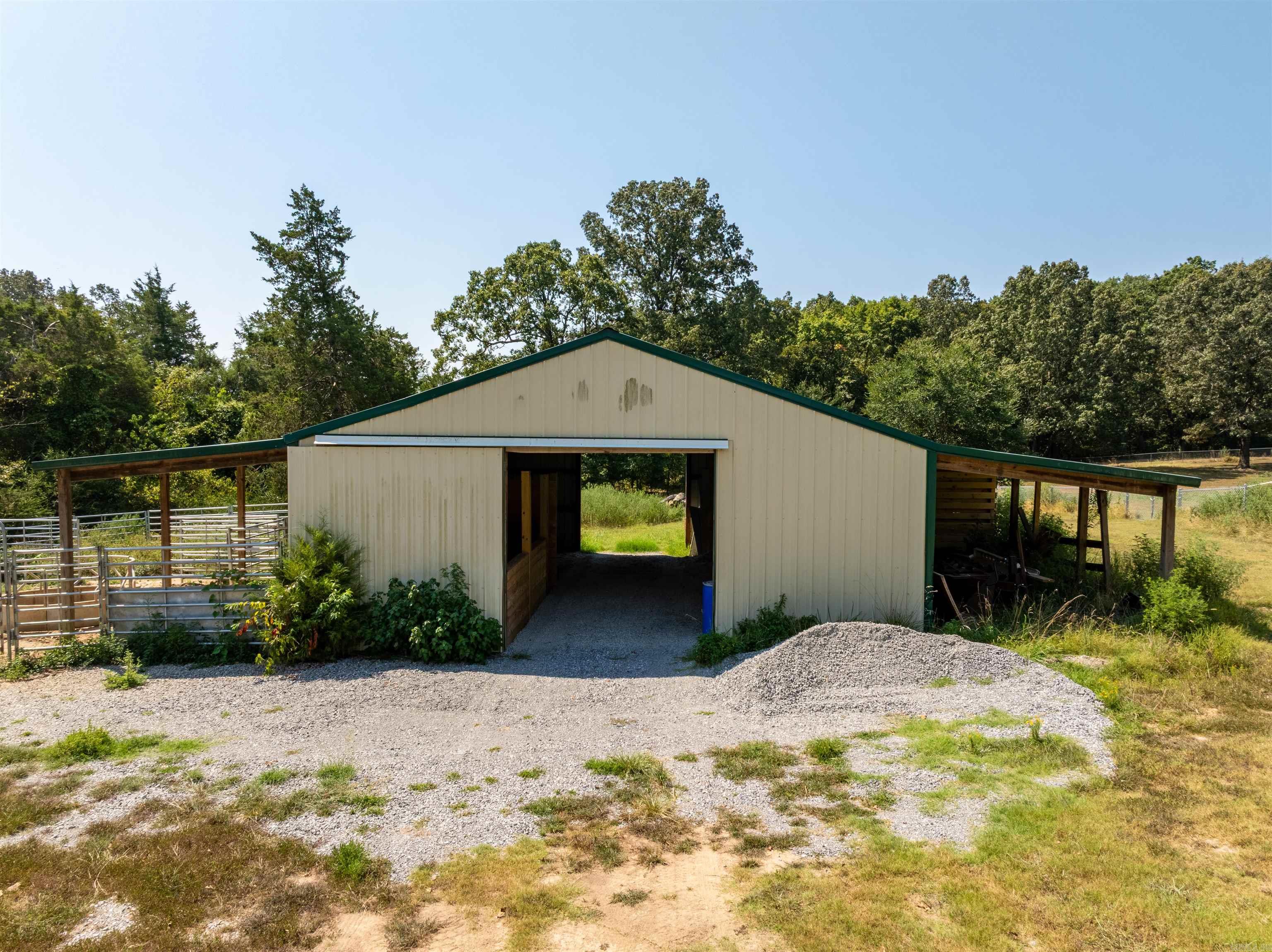 Photo 5 - Residential for sale – 147  Pleasant Hills Rd   Batesville, AR