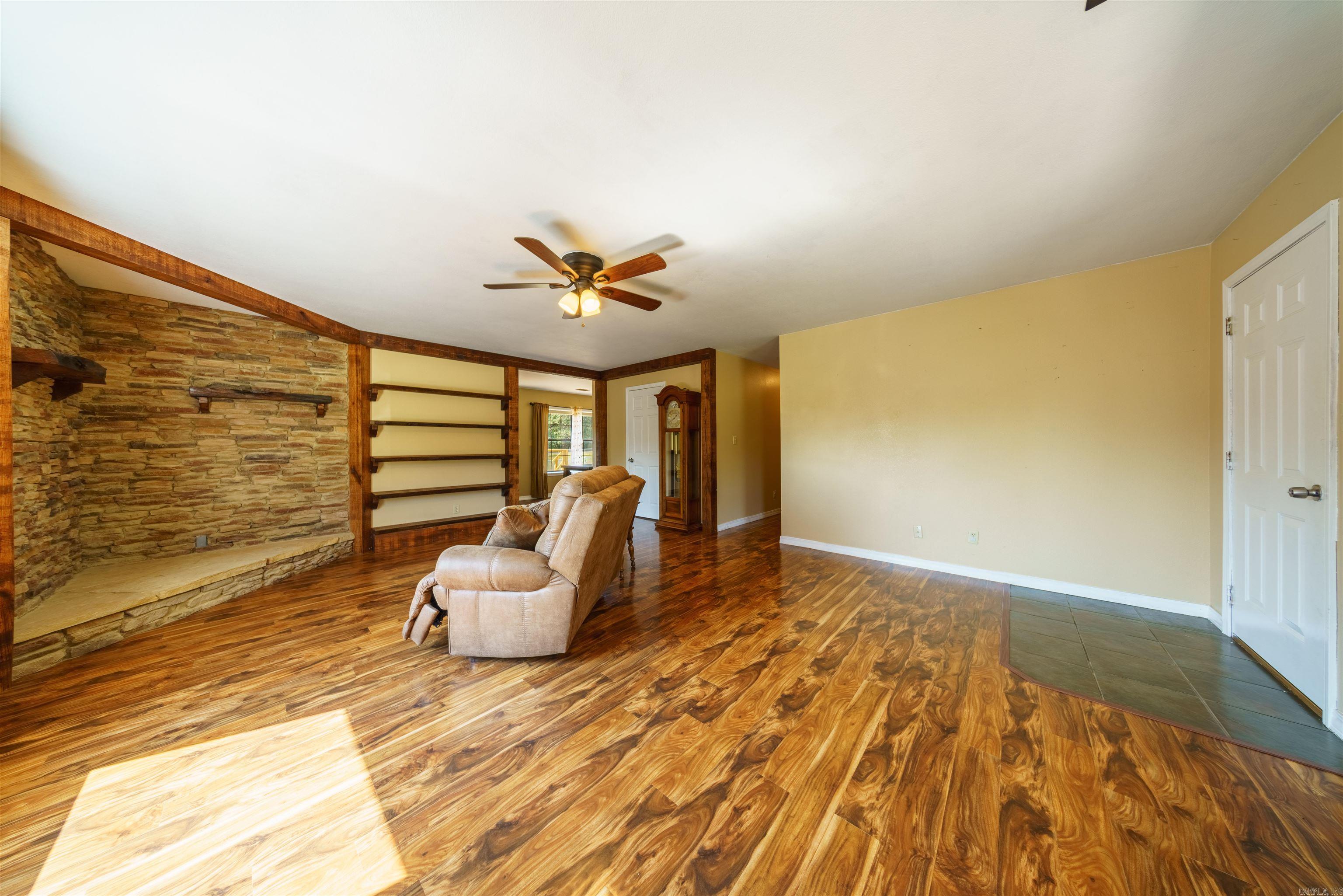 Photo 8 - Residential for sale – 147  Pleasant Hills Rd   Batesville, AR