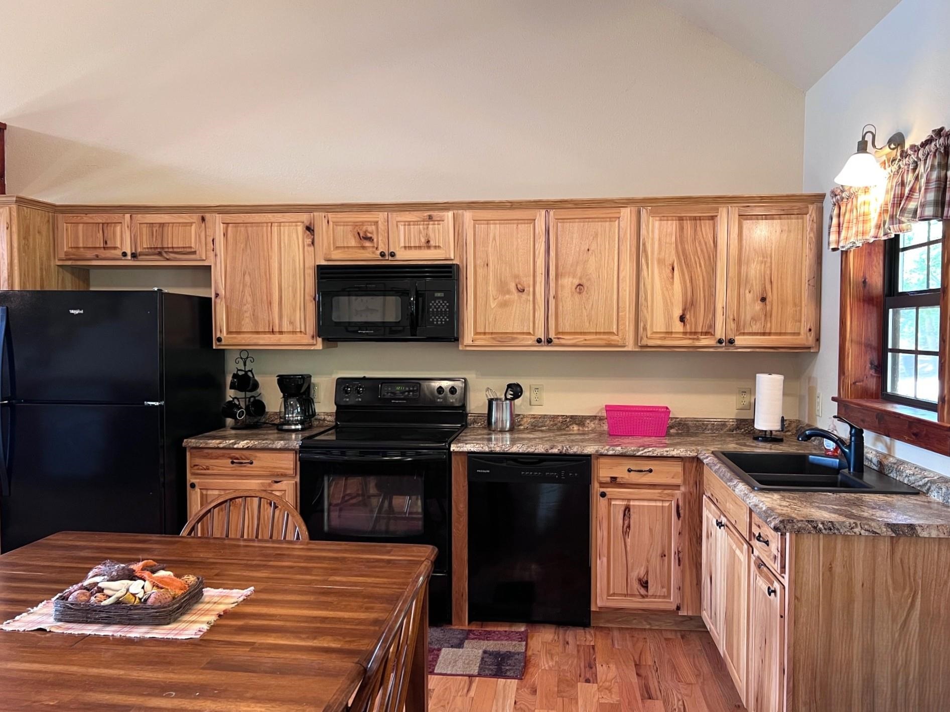 Photo 4 - Residential for sale – 770  White River Landing   Calico Rock, AR