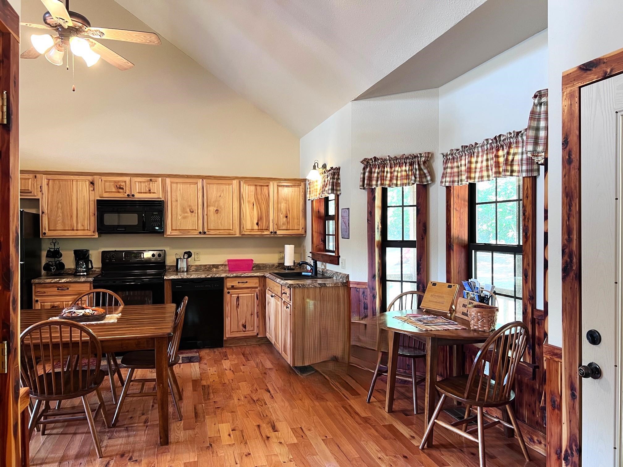 Photo 6 - Residential for sale – 770  White River Landing   Calico Rock, AR