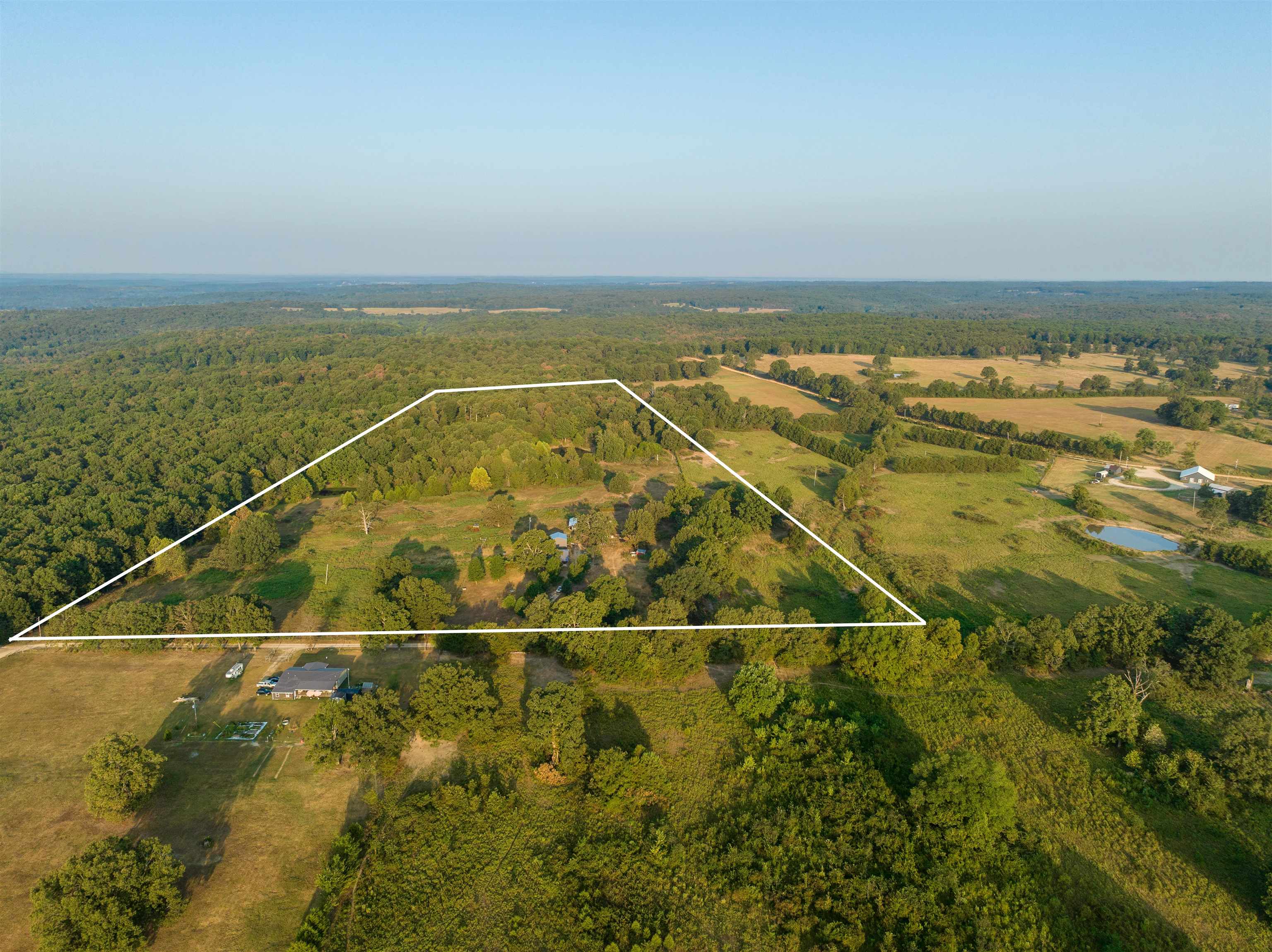 Photo 2 - Residential for sale – 101  Hills Farm   Evening Shade, AR