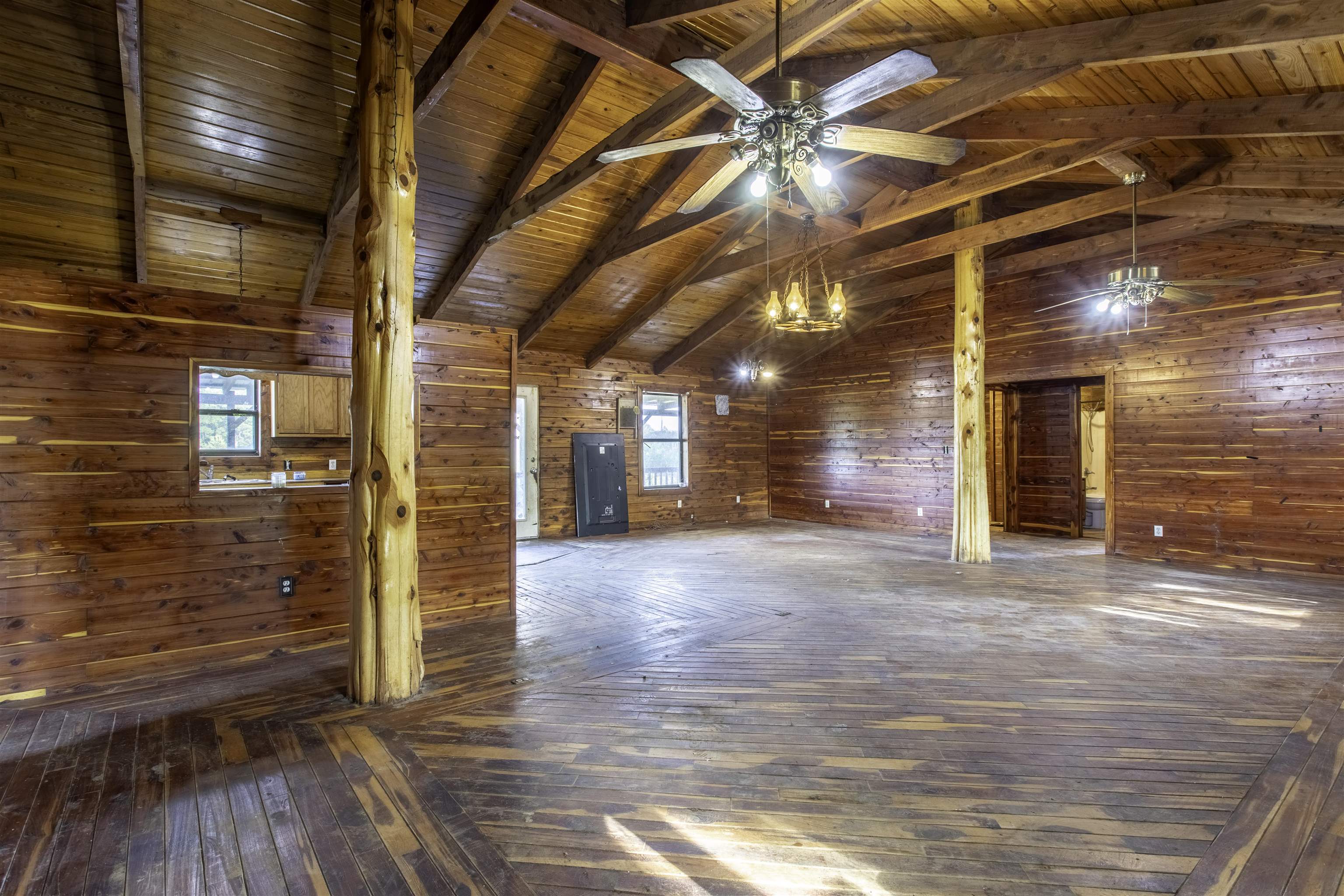 Photo 11 - Residential for sale – 101  Hills Farm   Evening Shade, AR