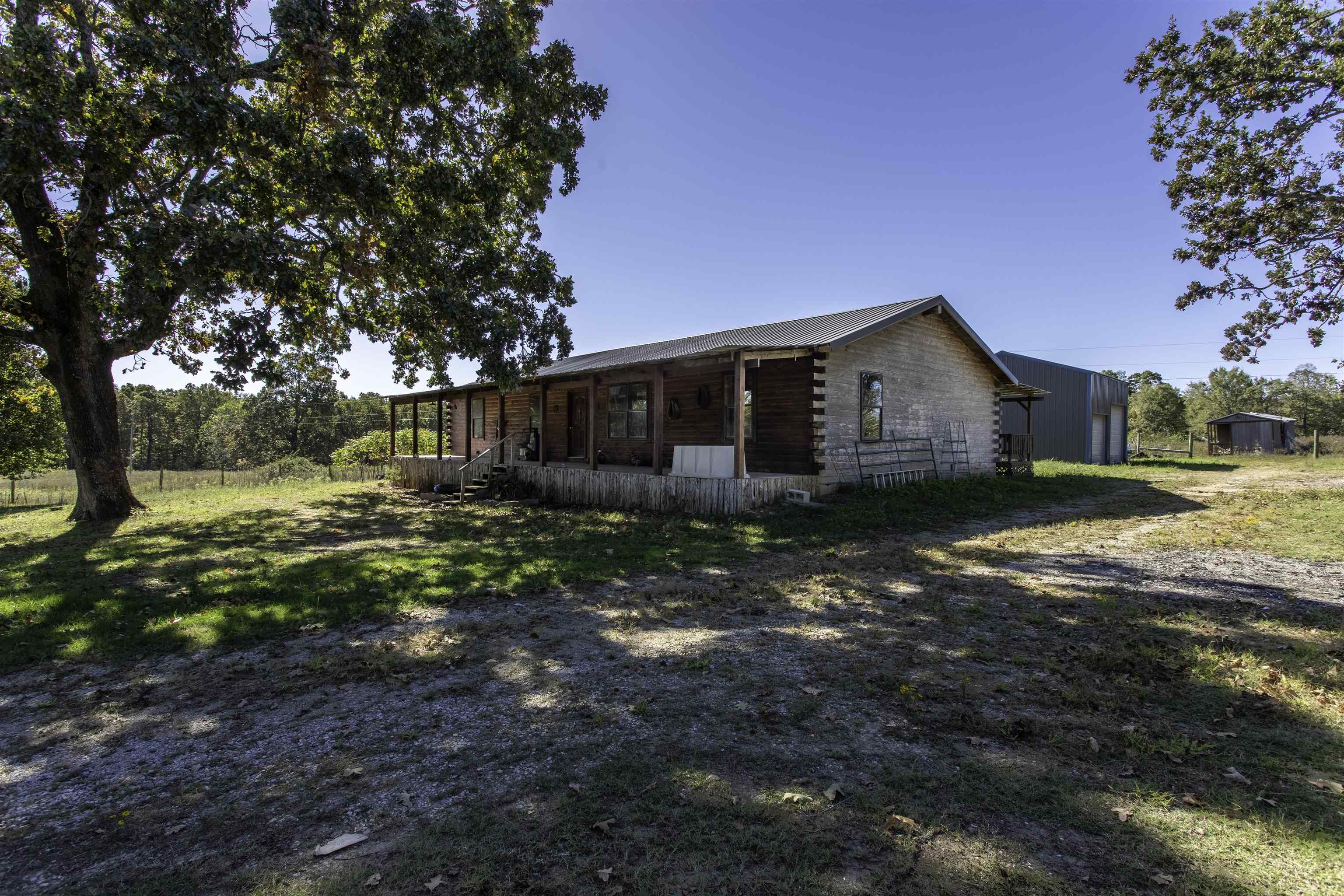 Photo 5 - Residential for sale – 101  Hills Farm   Evening Shade, AR