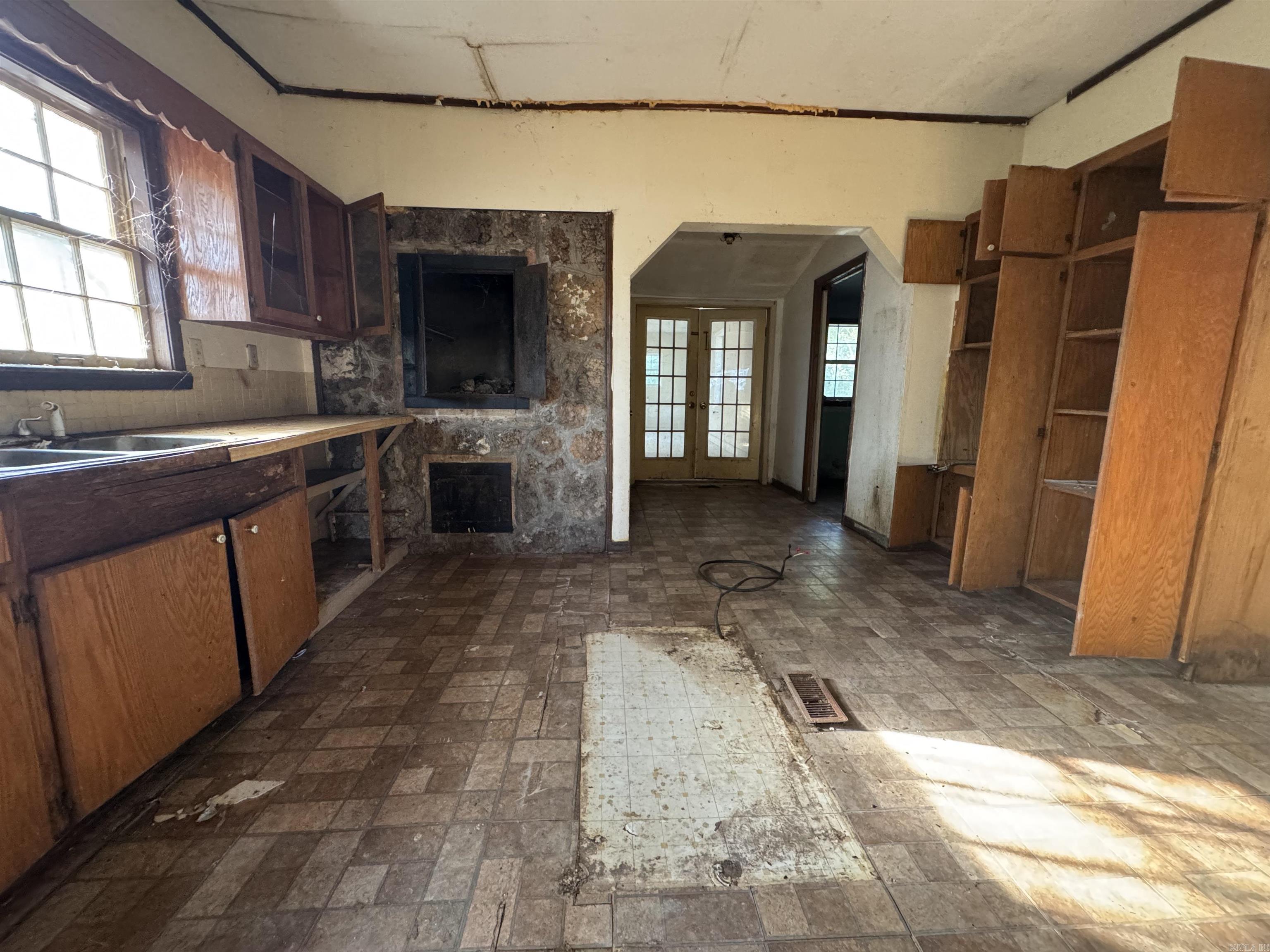 Photo 10 - Residential for sale – 2  Triangle   Southside, AR