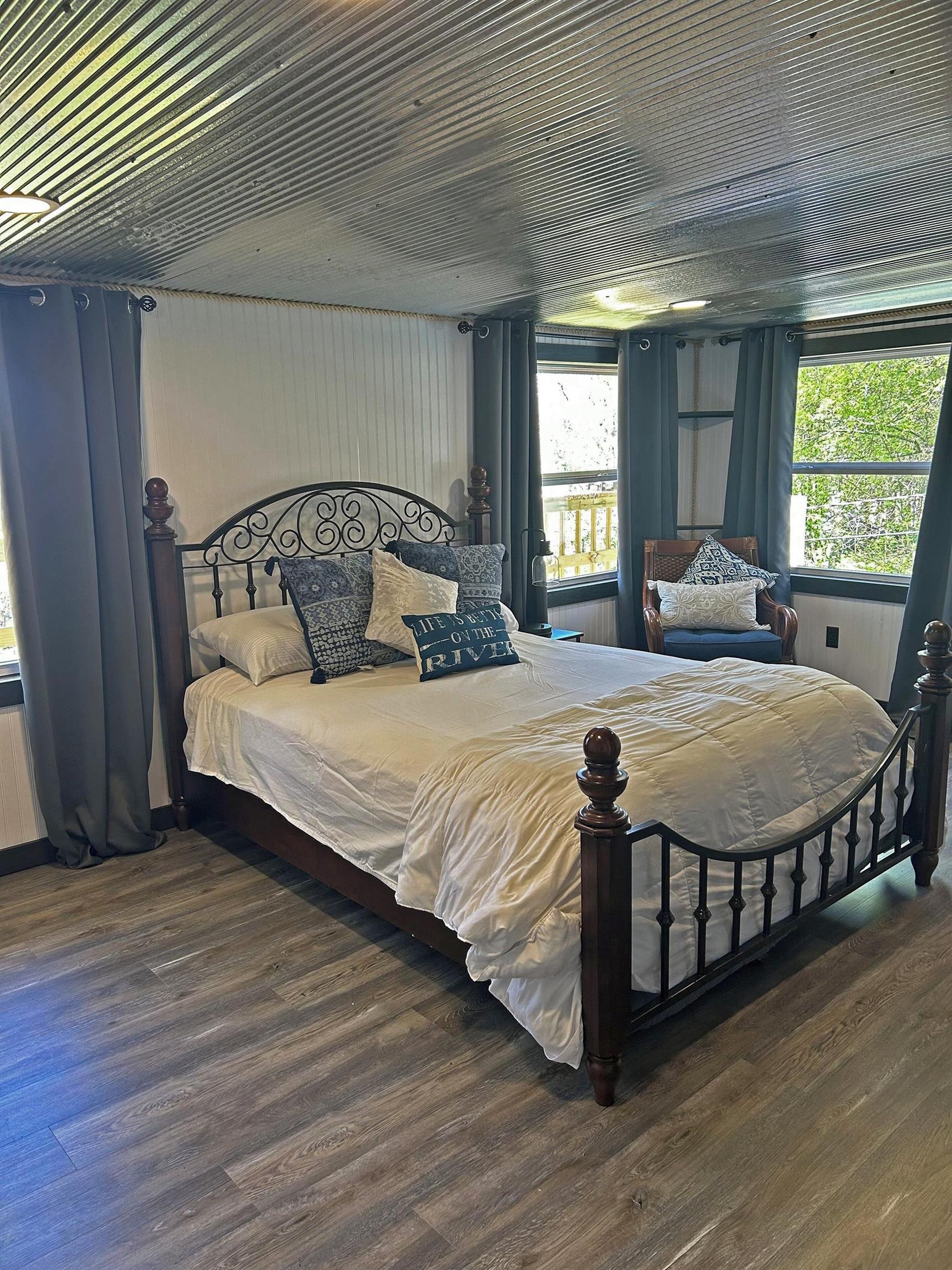 Photo 29 - Residential for sale – 39  Riverview   Hardy, AR