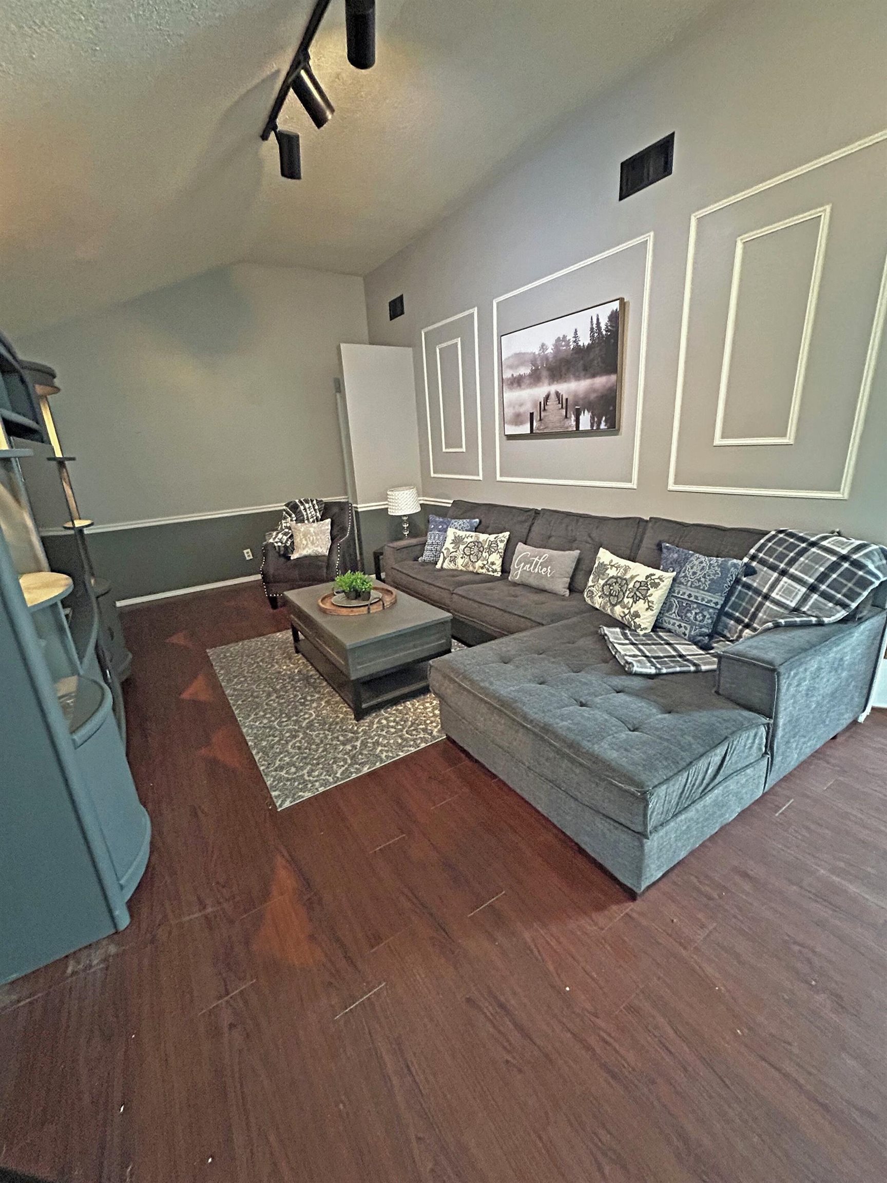 Photo 8 - Residential for sale – 39  Riverview   Hardy, AR