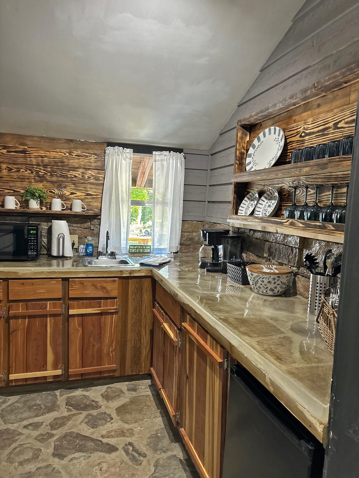 Photo 10 - Residential for sale – 27  Miramichee   Hardy, AR