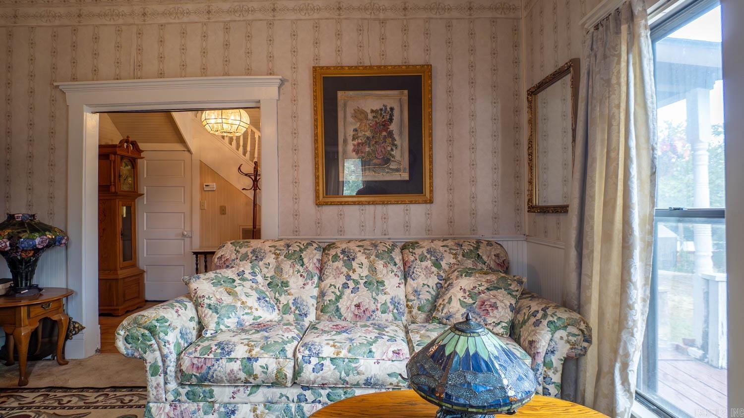 Photo 15 - Residential for sale – 202 W 3rd Street   Hardy, AR