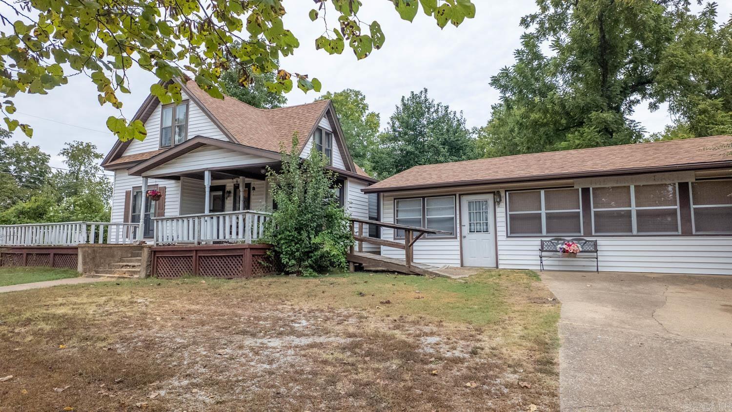 Photo 5 - Residential for sale – 202 W 3rd Street   Hardy, AR