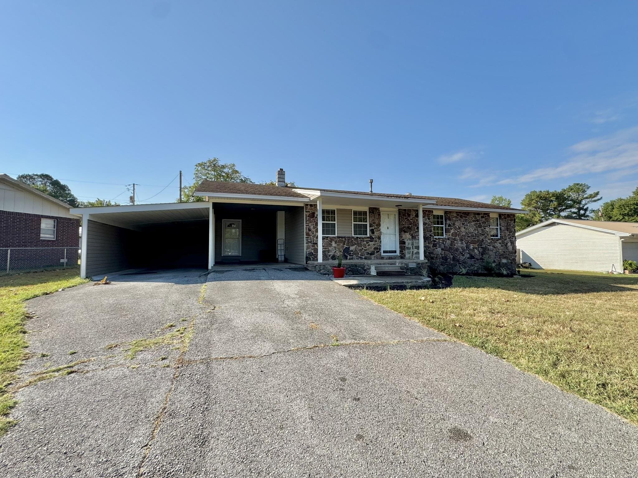 Photo 17 - Residential for sale – 102  Capri Drive   Melbourne, AR