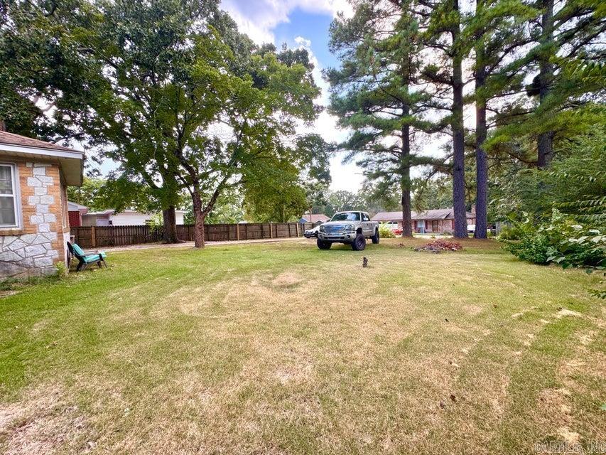Photo 2 - Residential for sale – 120  20th   Batesville, AR