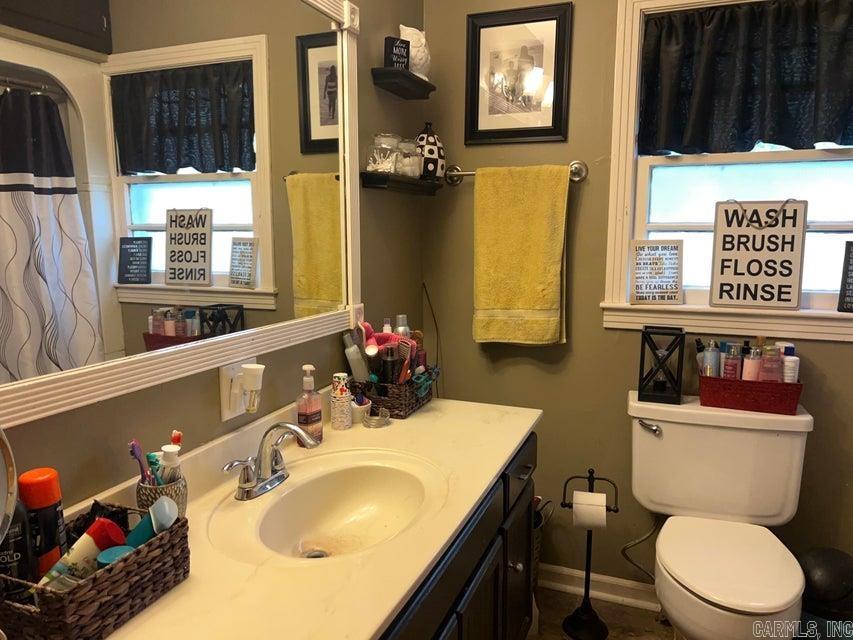 Photo 11 - Residential for sale – 120  20th   Batesville, AR