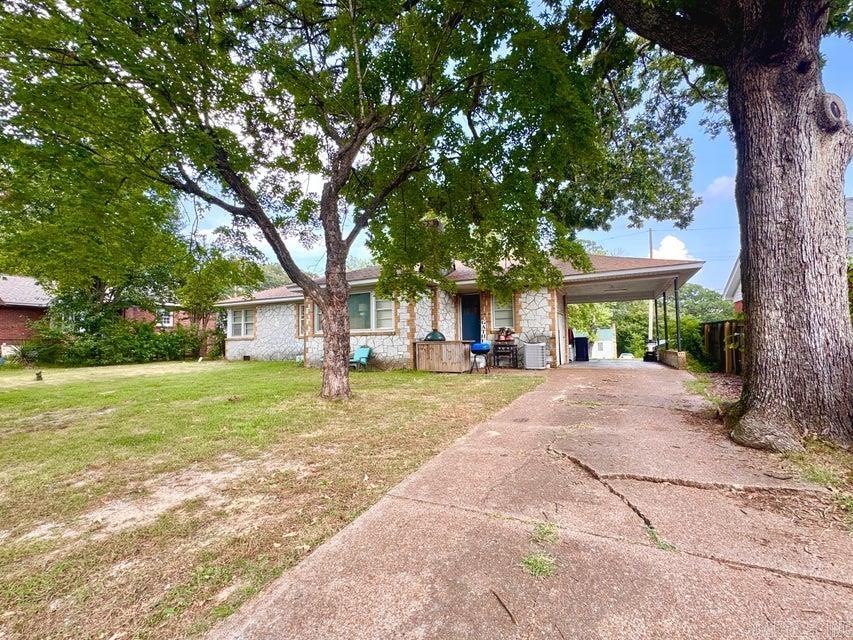 Photo 3 - Residential for sale – 120  20th   Batesville, AR