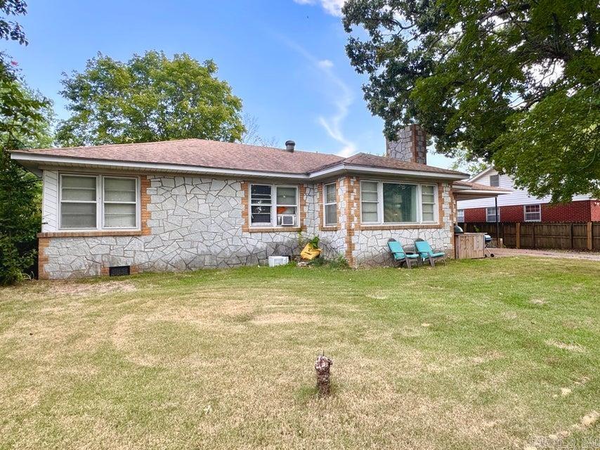 Photo 4 - Residential for sale – 120  20th   Batesville, AR
