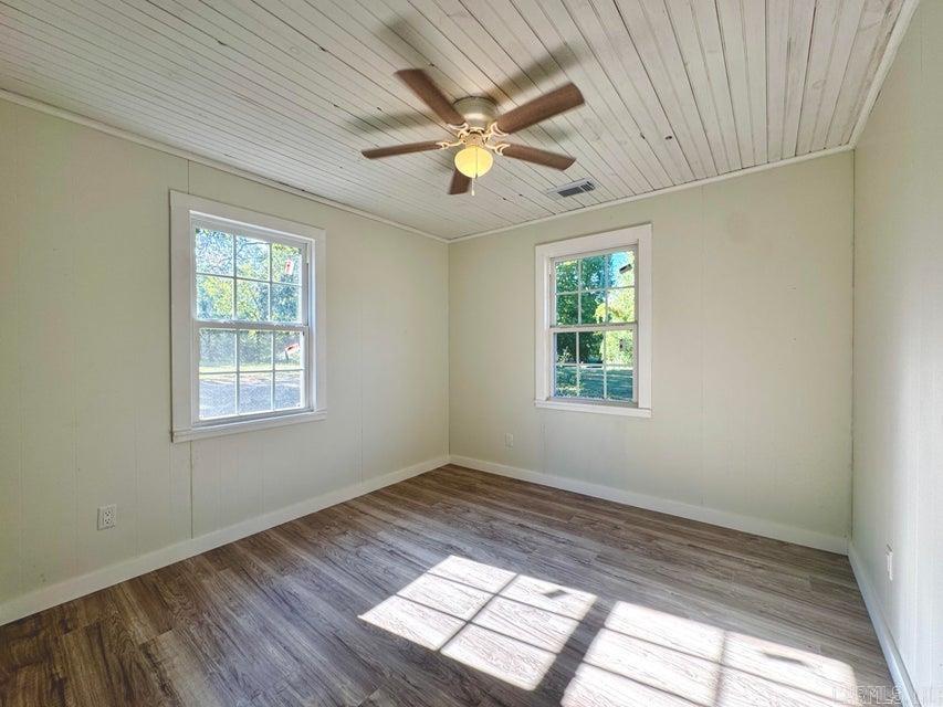 Photo 14 - Residential for sale – 875  Gravel   Newark, AR