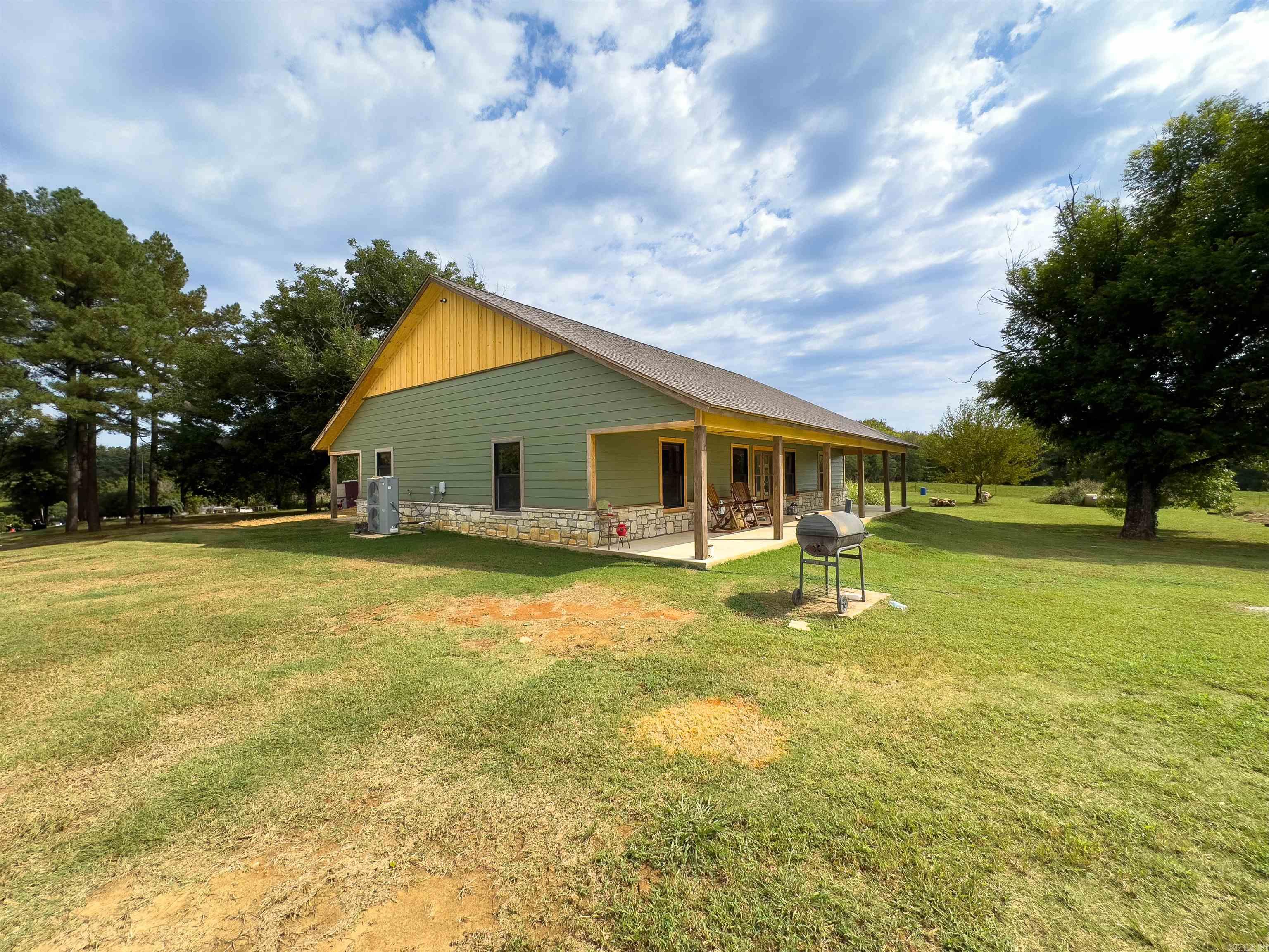 Photo 2 - Residential for sale – 1269  Blackland   Oil Trough, AR