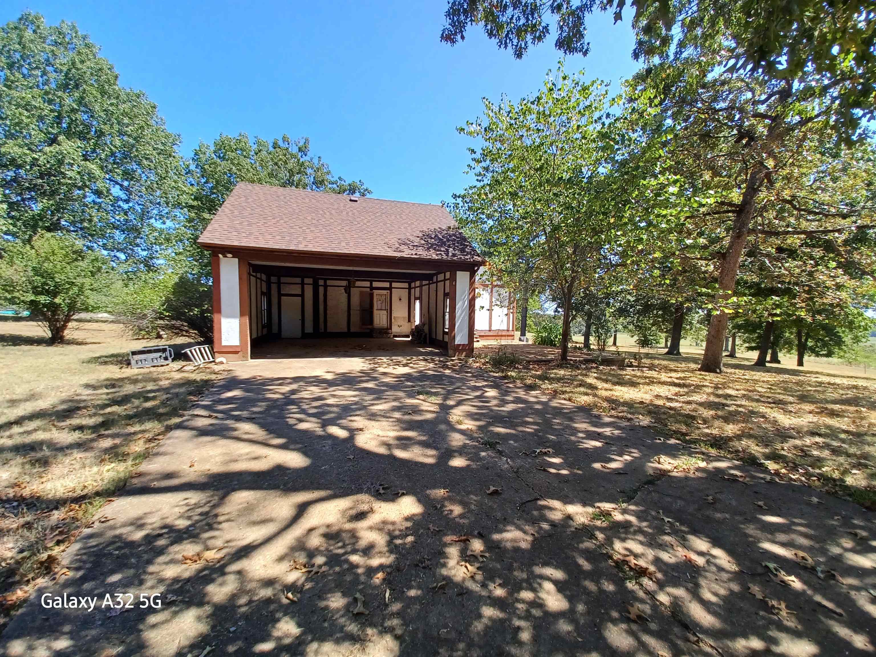 Photo 2 - Residential for sale – 201 E Marshall   Cherokee Village, AR