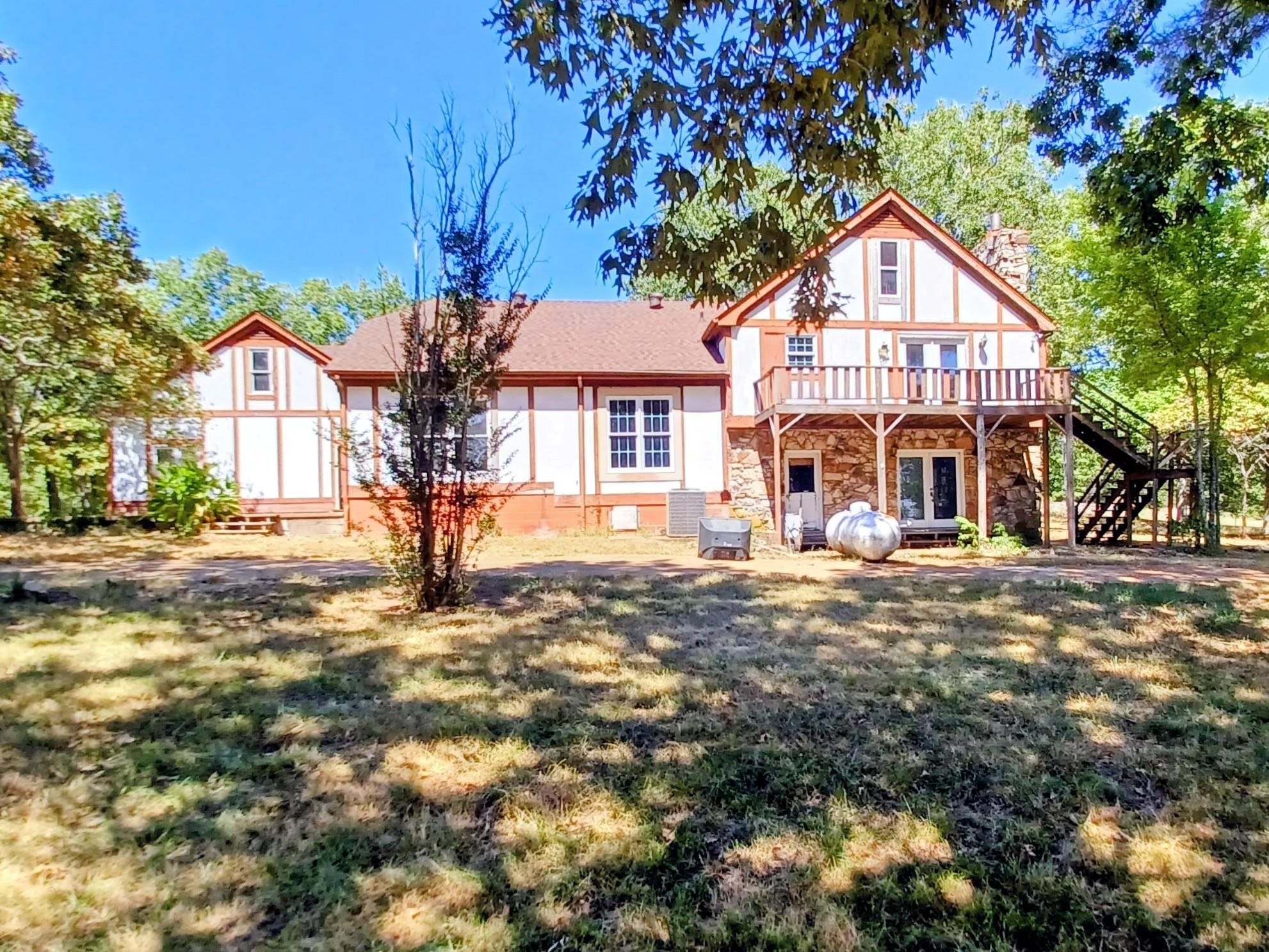 Photo 3 - Residential for sale – 201 E Marshall   Cherokee Village, AR
