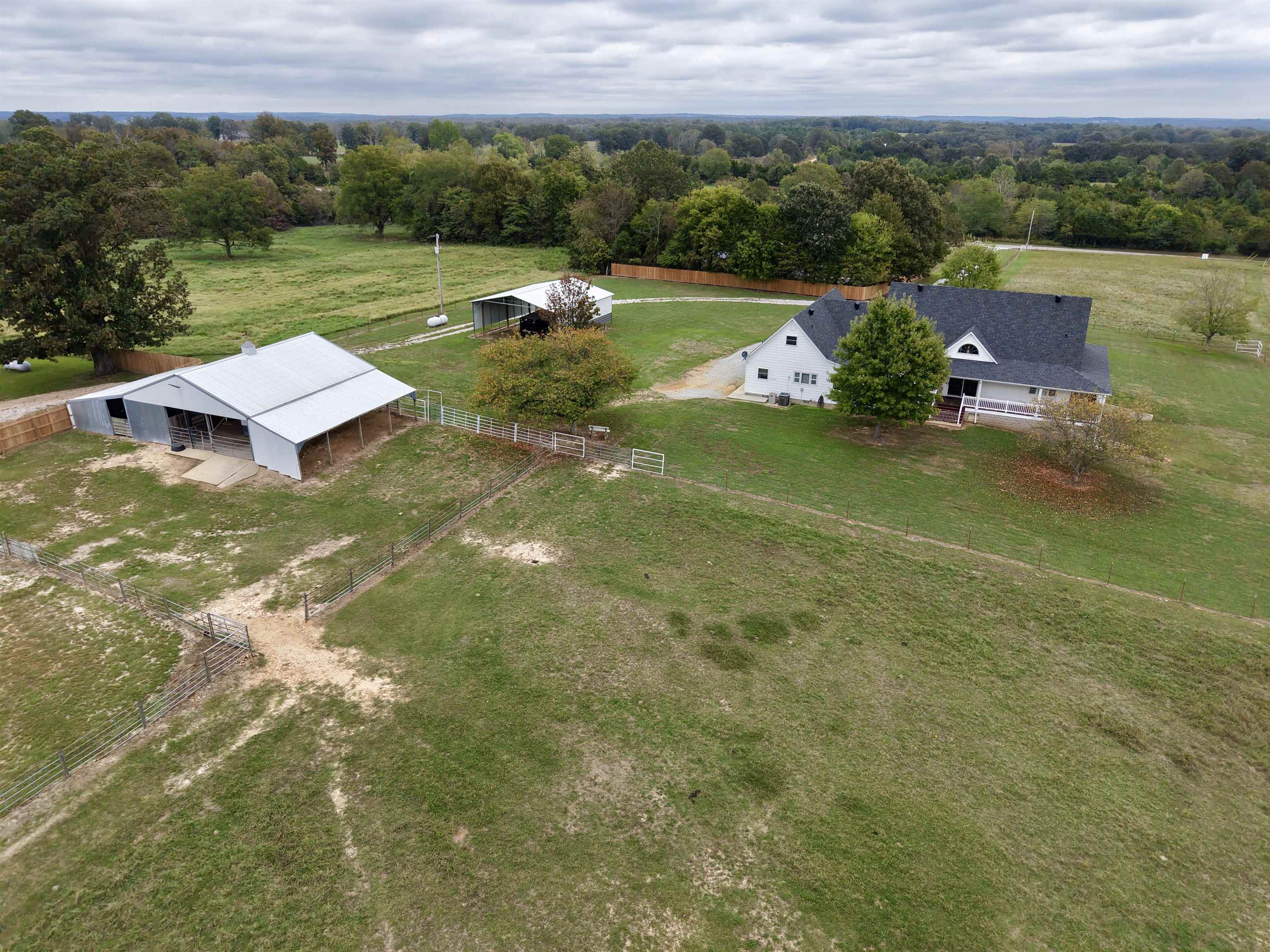 Photo 4 - Residential for sale – 2832  Lacrosse Road   Violet Hill, AR
