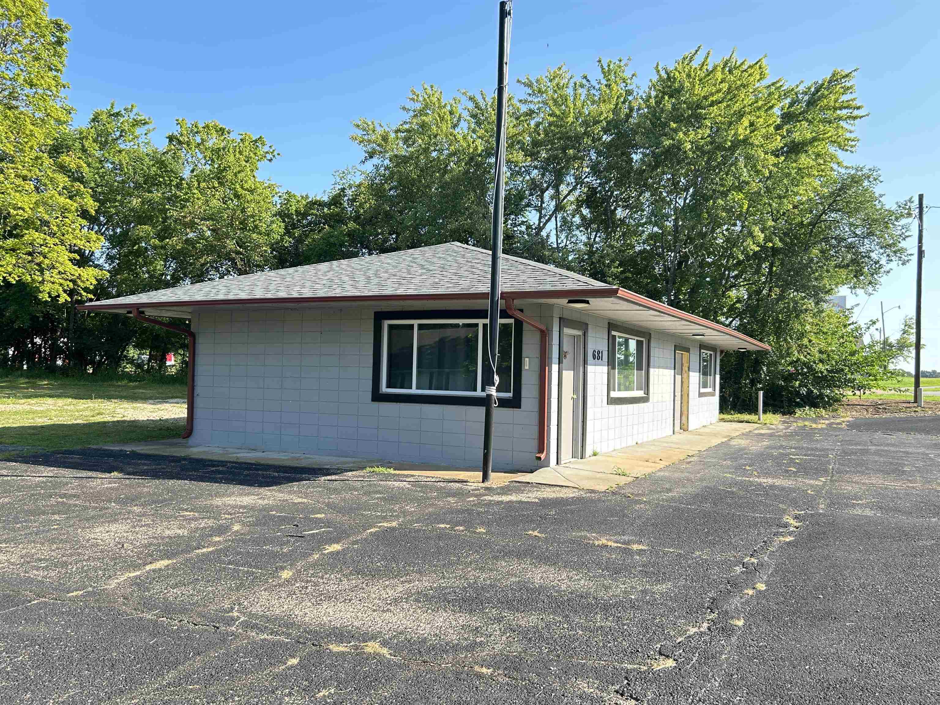 Photo 10 - Commercial / Industrial for sale – 681  Ash Flat   Ash Flat, AR