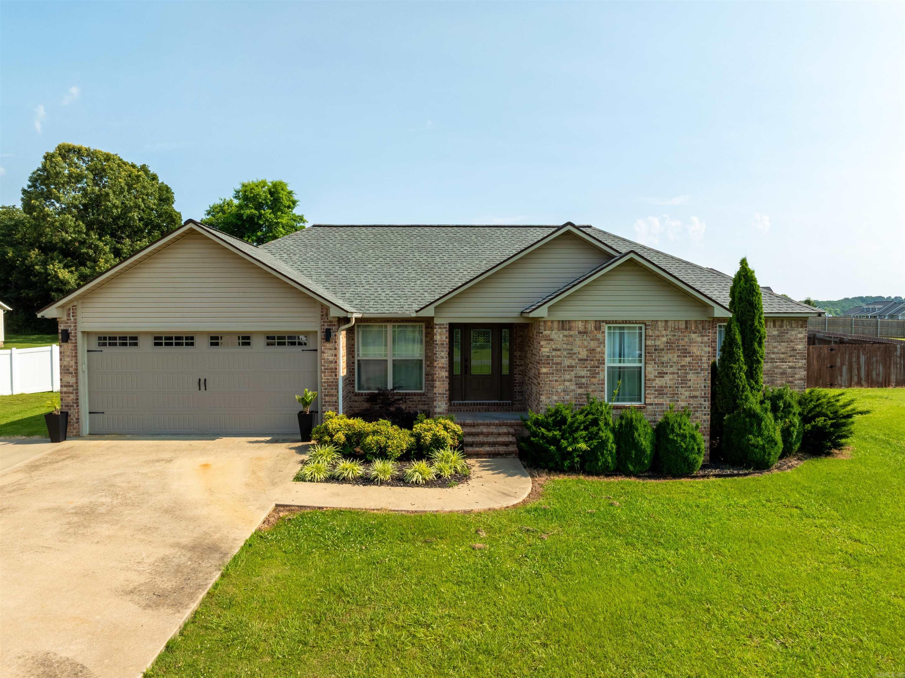 Photo 2 - Residential for sale – 13  Patterson Lane   Cave City, AR