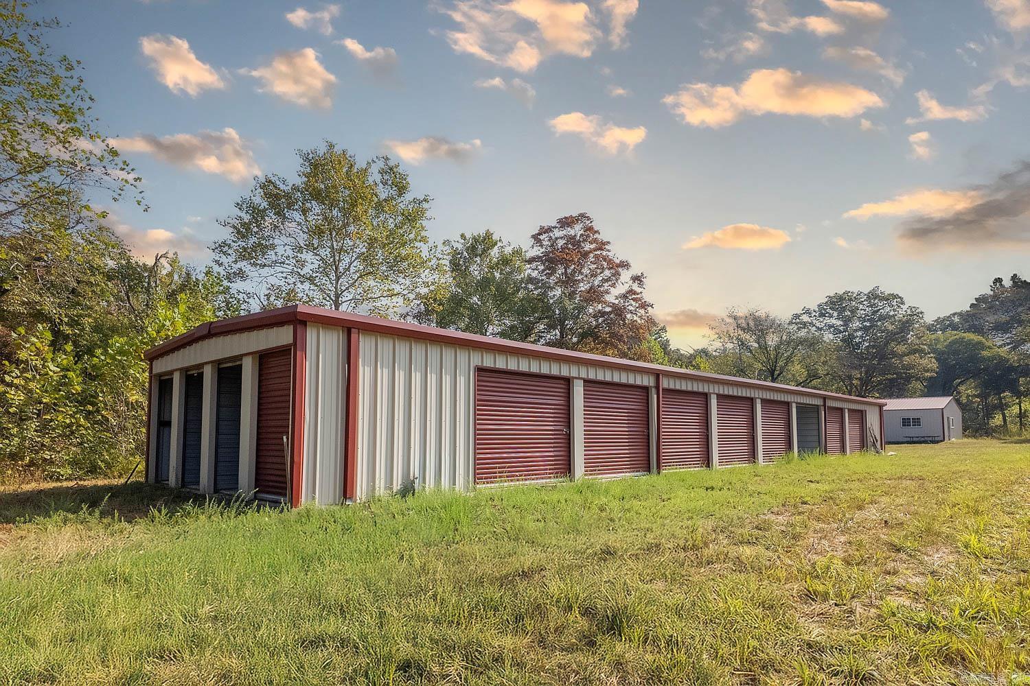 Commercial / Industrial for sale – 11748  Highway 63 South   Hardy, AR