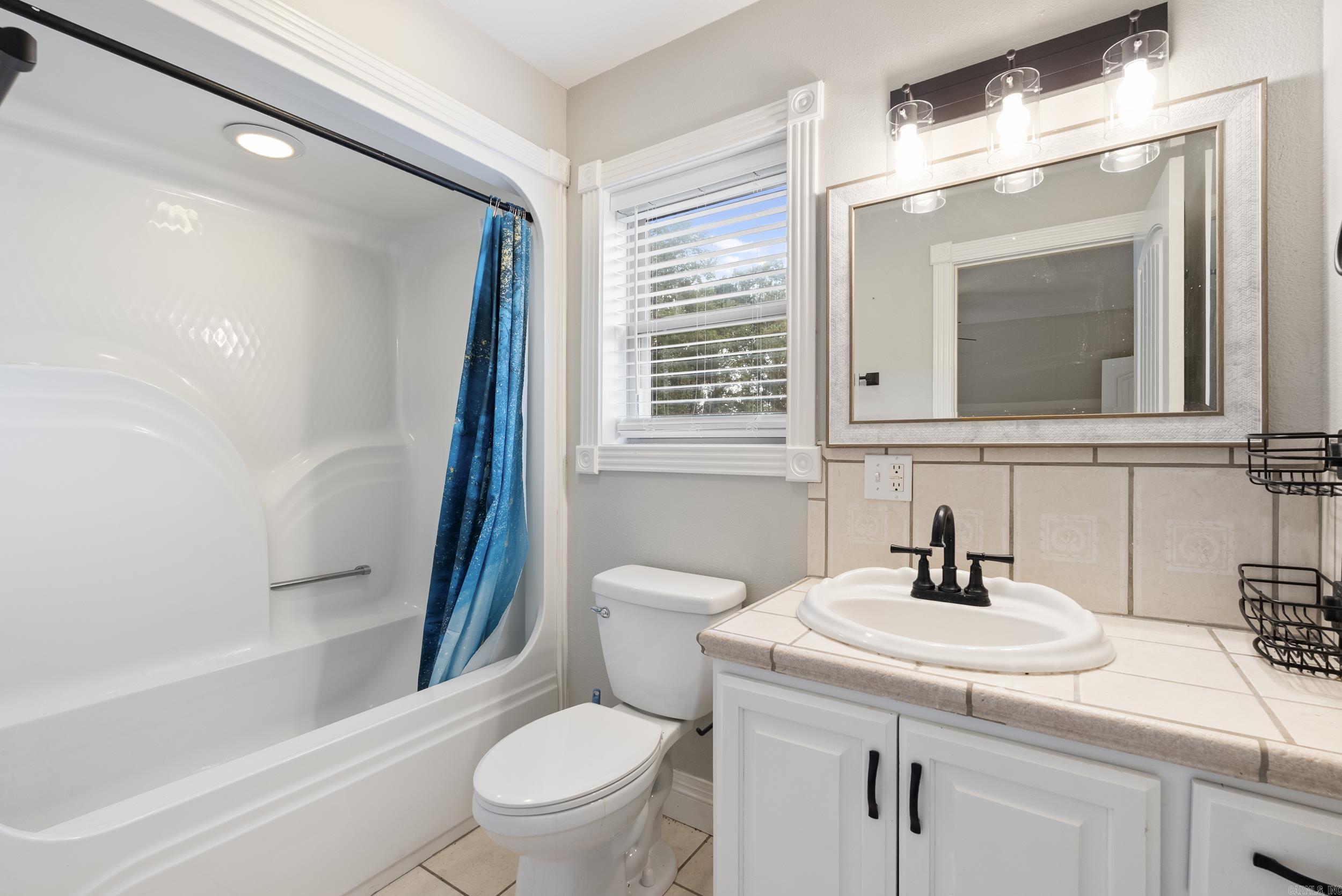 Photo 30 - Residential for sale – 100  Plantation Ln   Batesville, AR