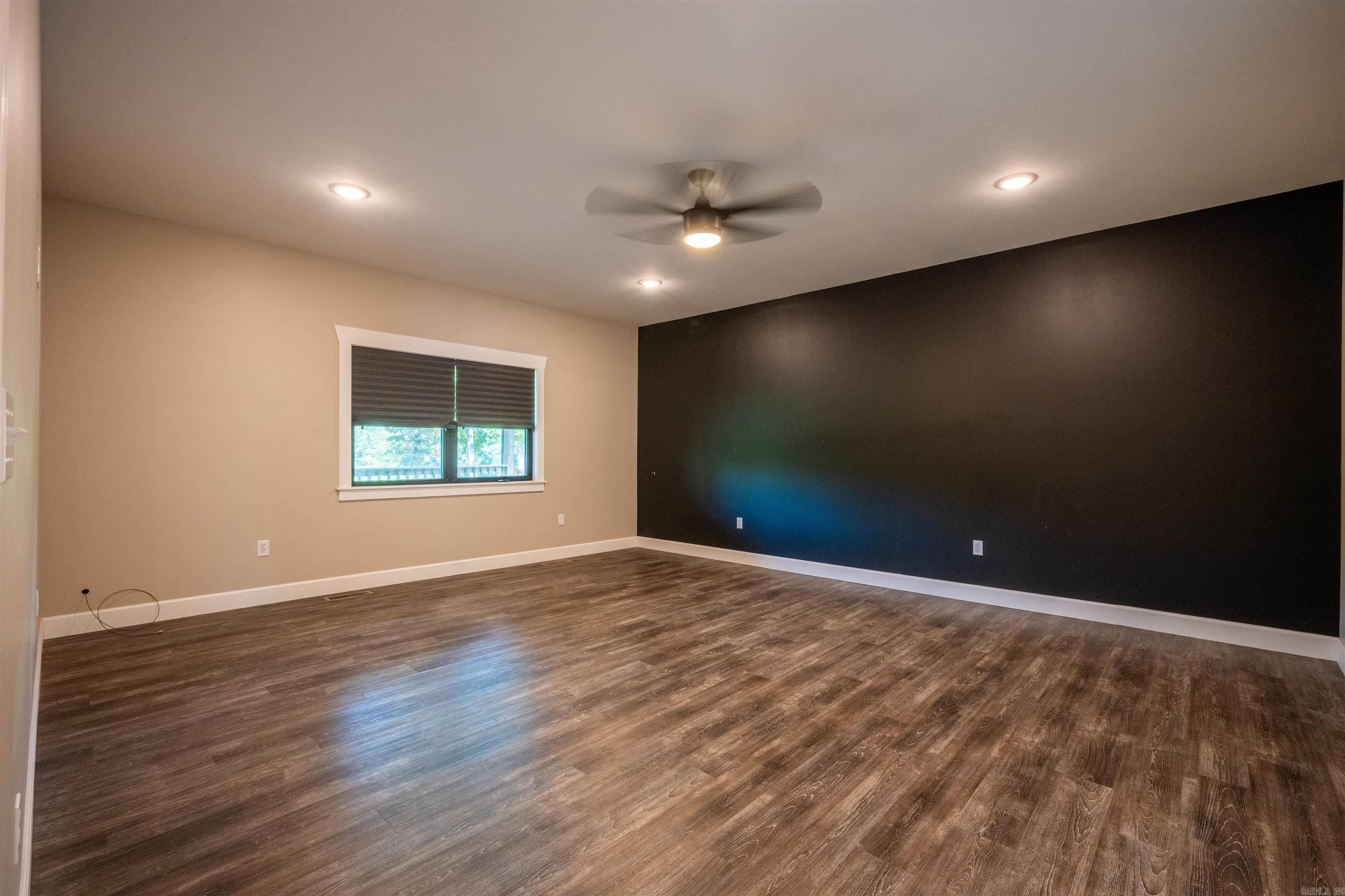 Photo 13 - Residential for sale – 100 E Maxville   Cave City, AR