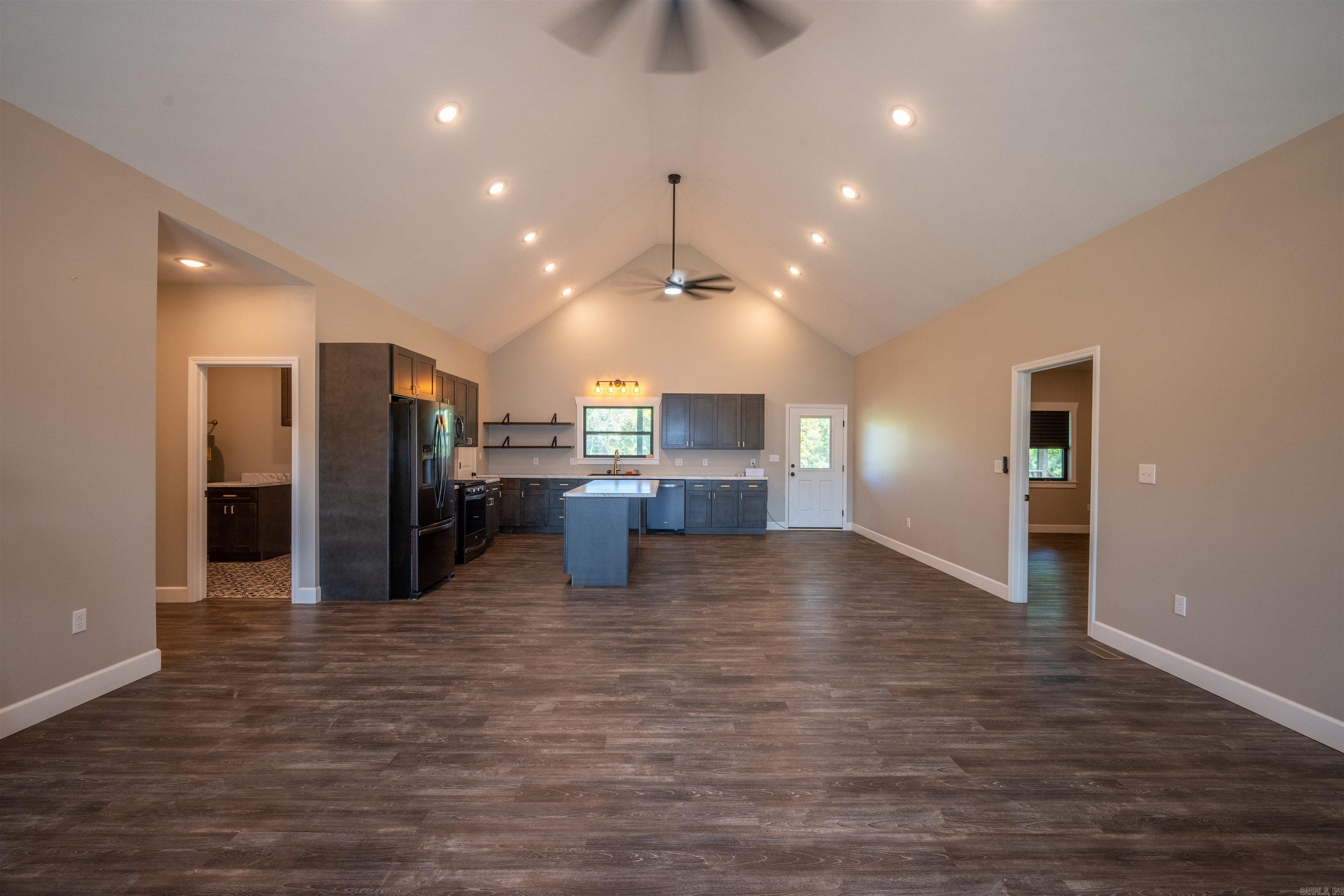 Photo 3 - Residential for sale – 100 E Maxville   Cave City, AR