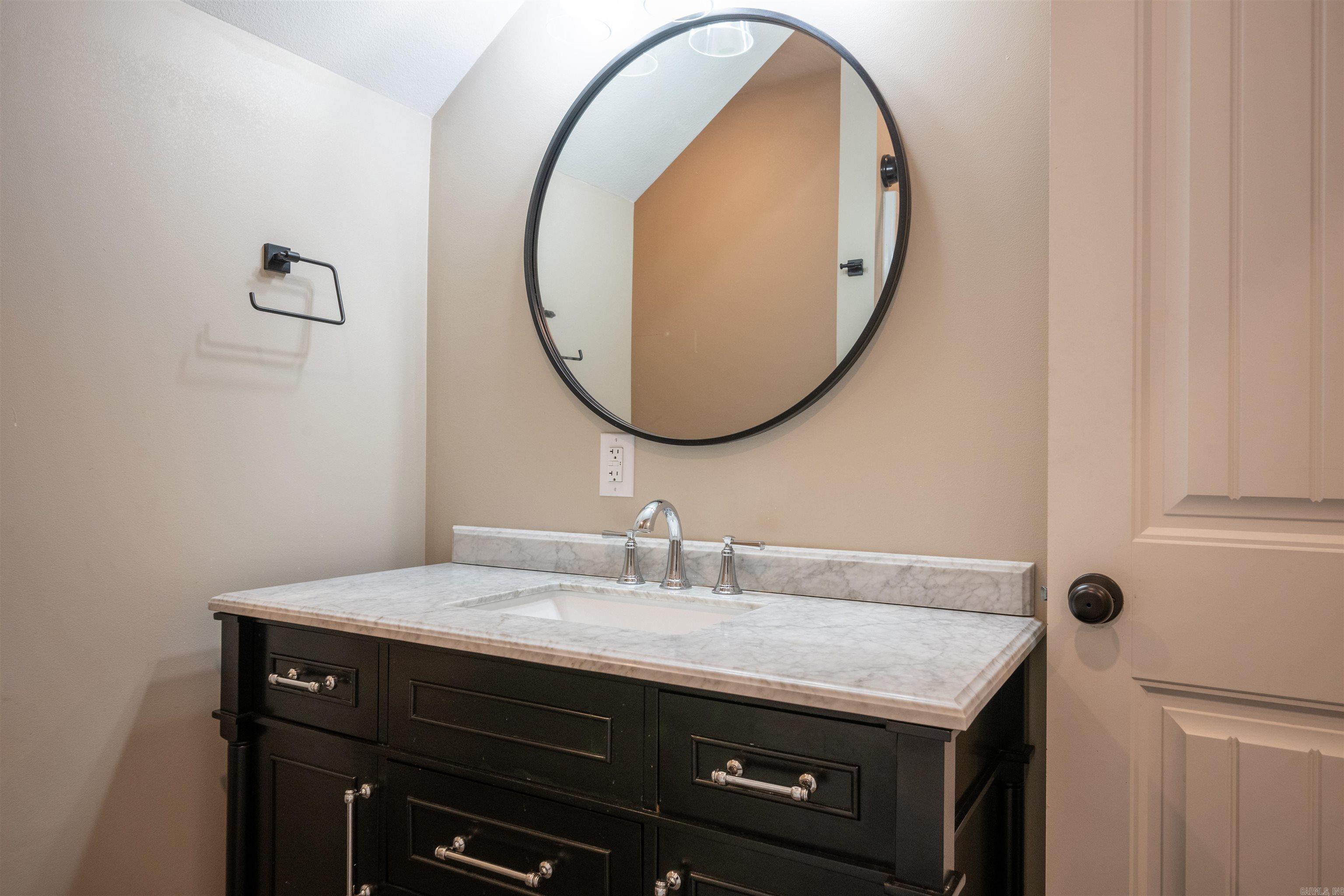 Photo 21 - Residential for sale – 100 E Maxville   Cave City, AR