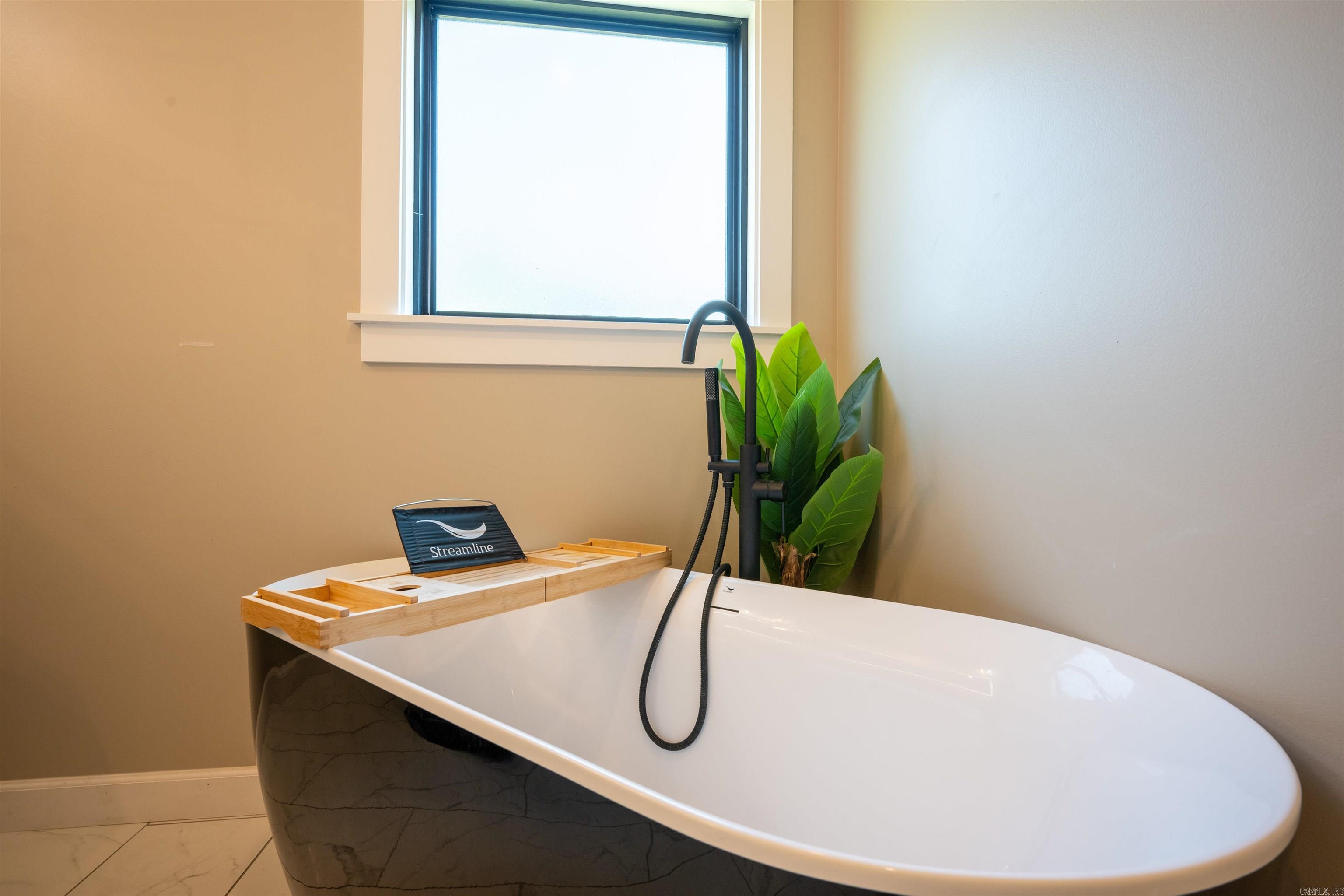 Photo 22 - Residential for sale – 100 E Maxville   Cave City, AR